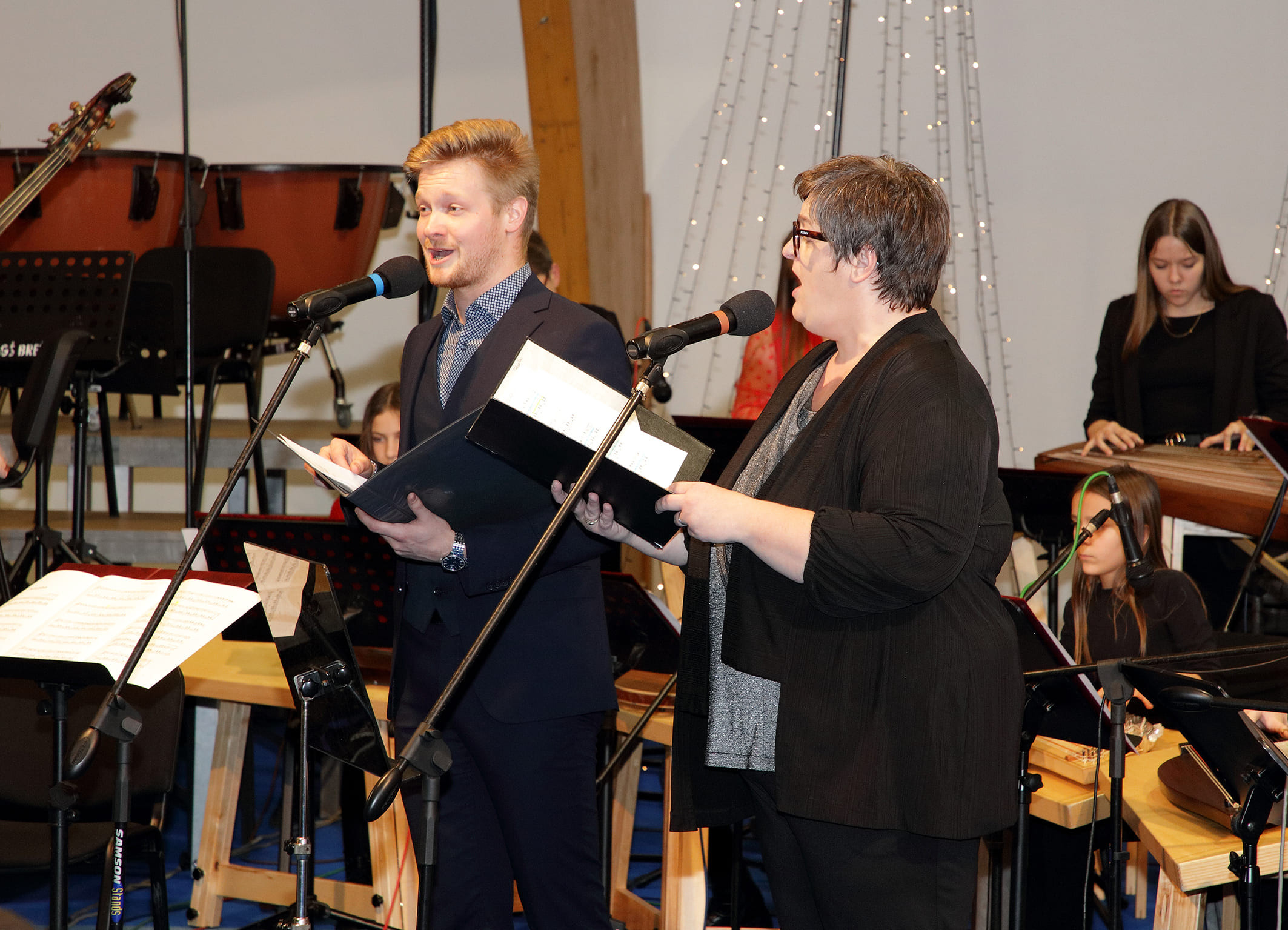 Koncert orkestrov in zbora