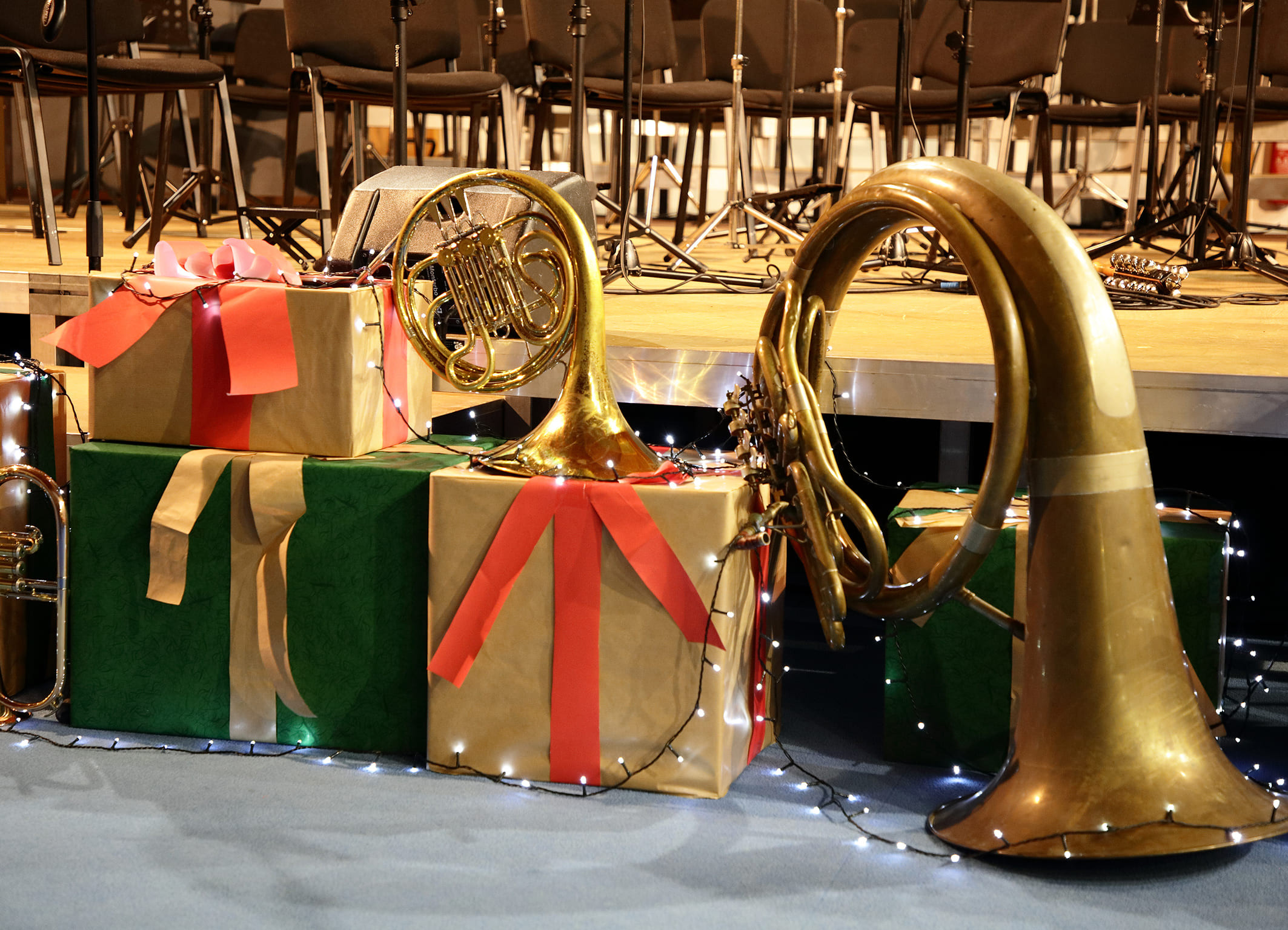 Koncert orkestrov in zbora