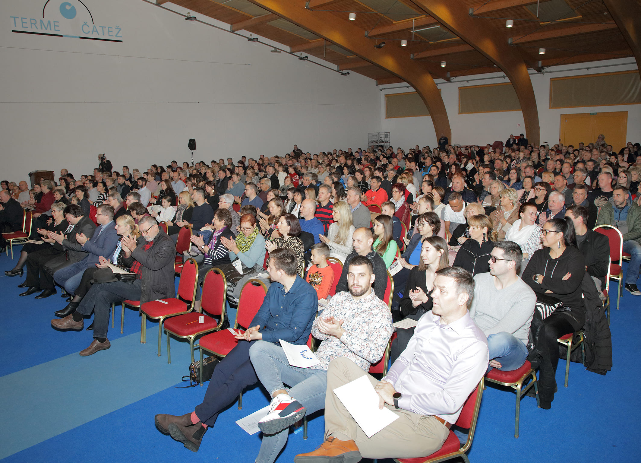 Koncert orkestrov in zbora