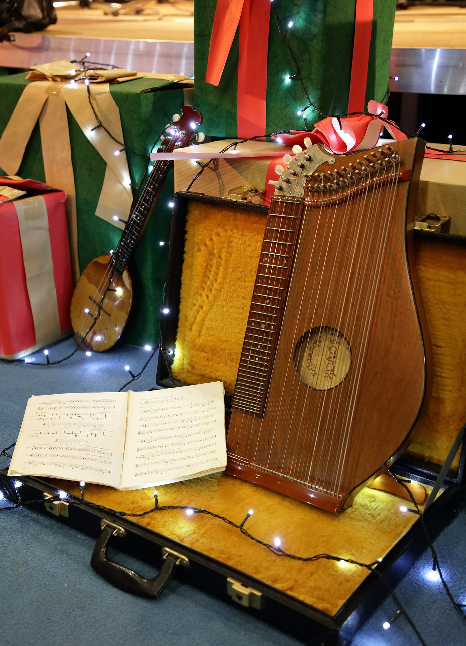 Koncert orkestrov in zborov