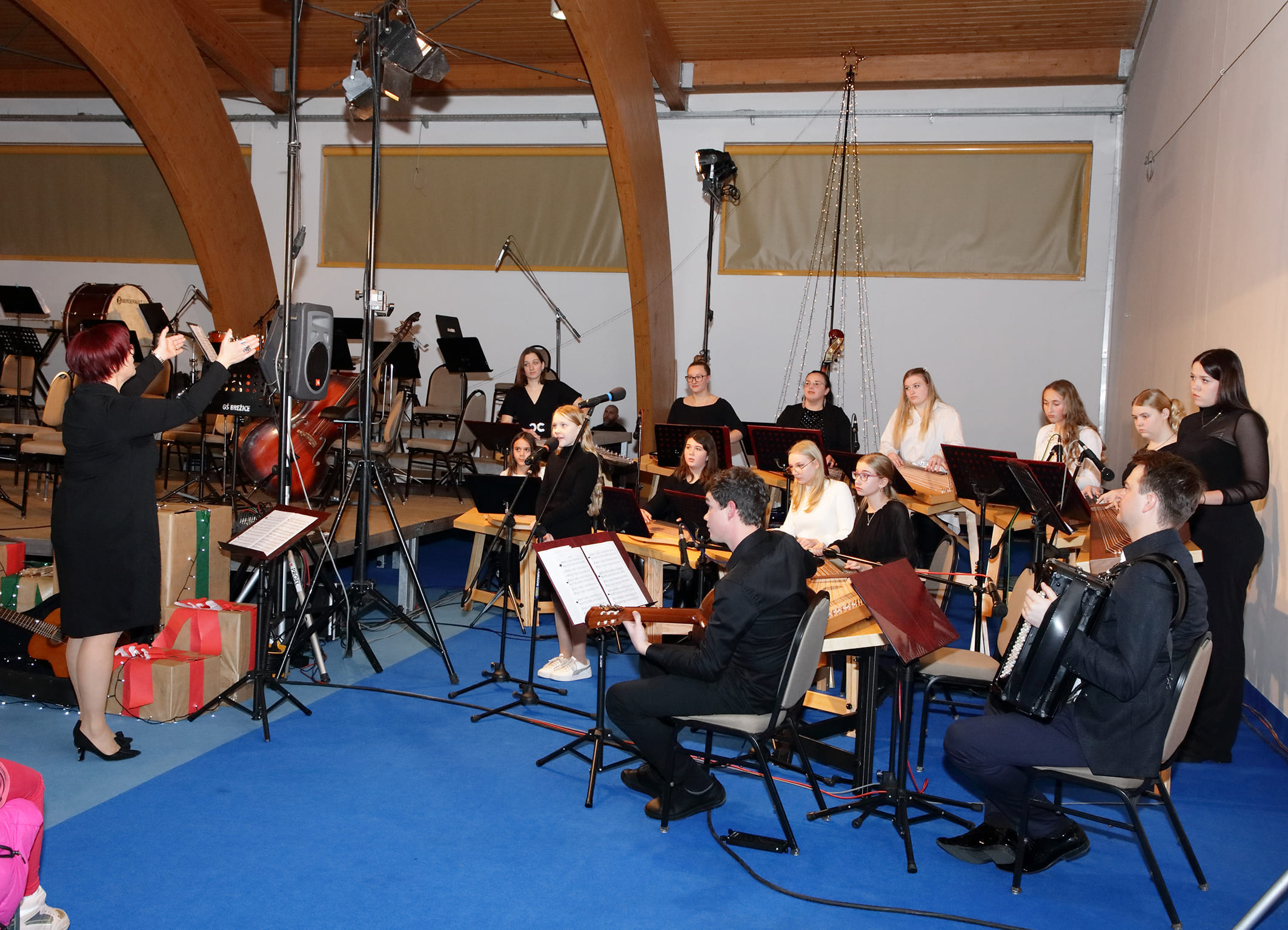 Koncert orkestrov in zborov