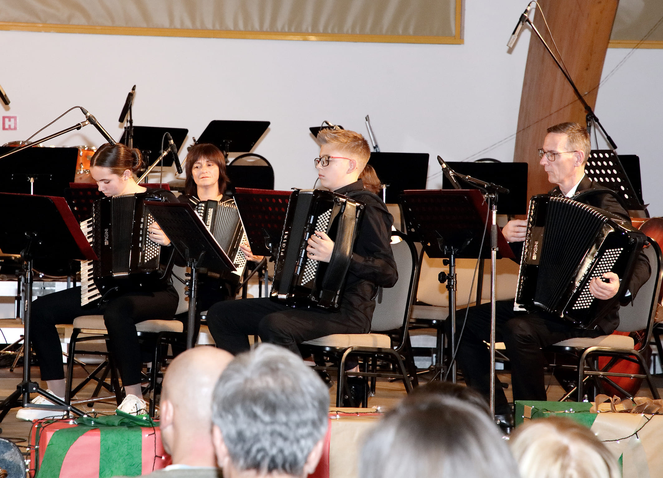 Koncert orkestrov in zborov