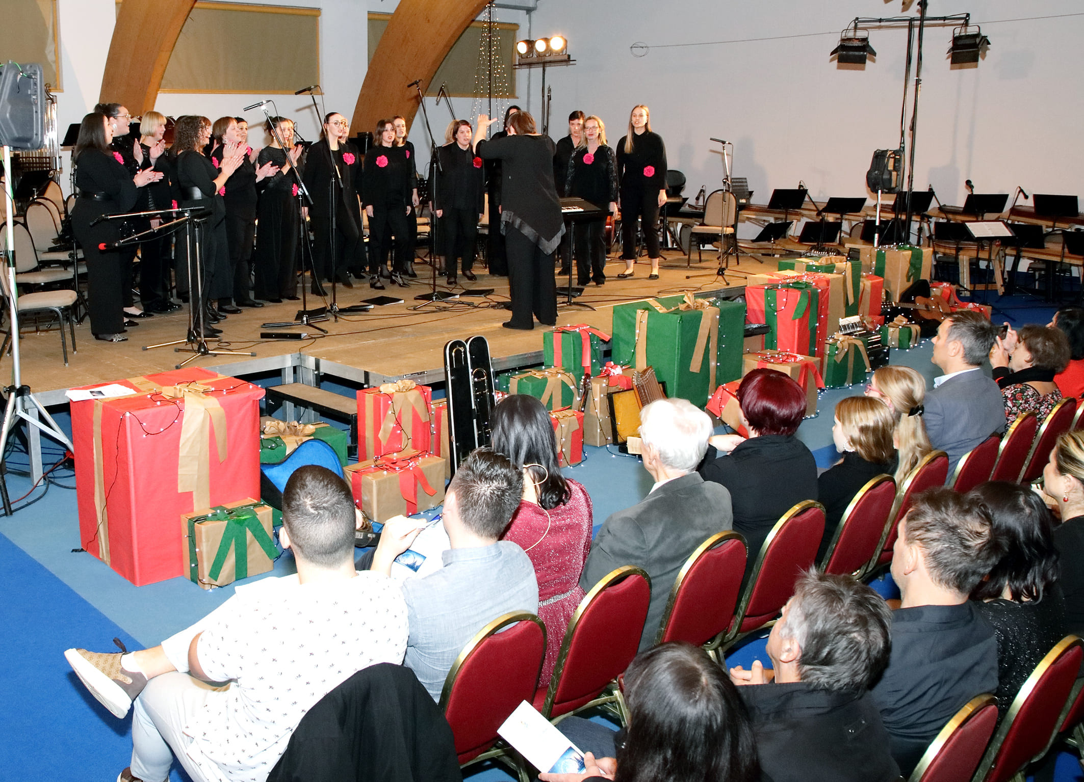 Koncert orkestrov in zborov