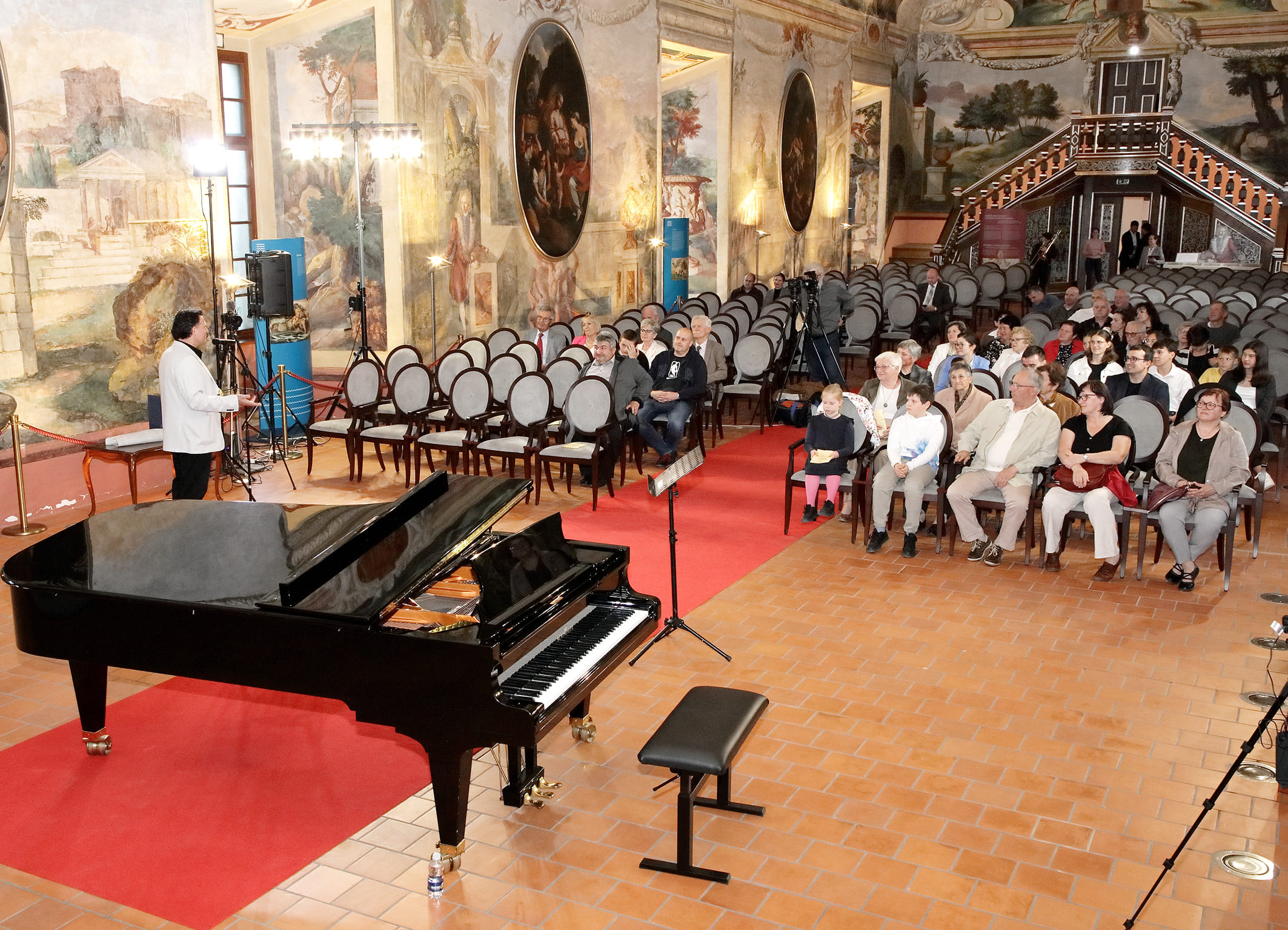 Predmaturitetni recital pozavnista Antona Ajstra