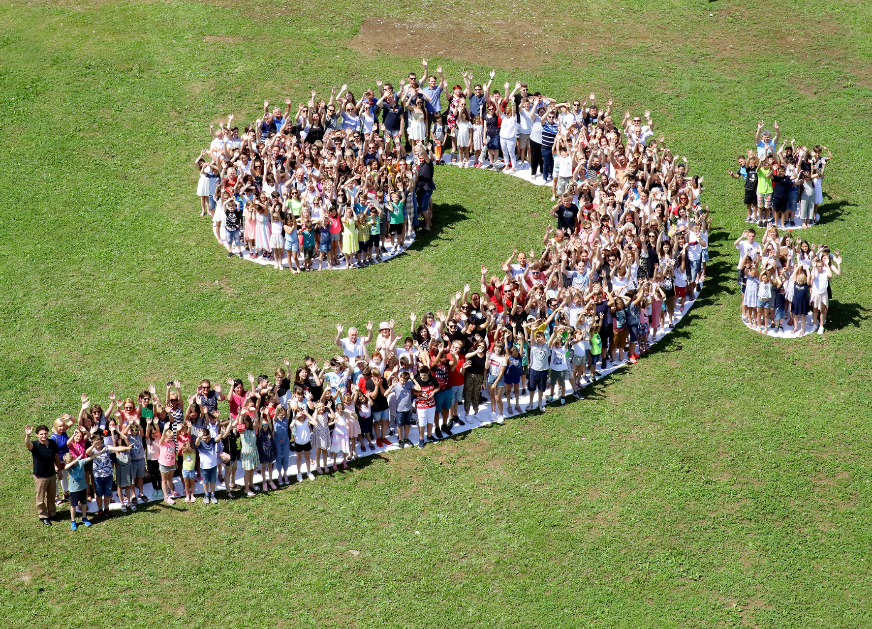 Učenci Glasbene šole Brežice šolsko leto zaključili z živim basovskim ključem