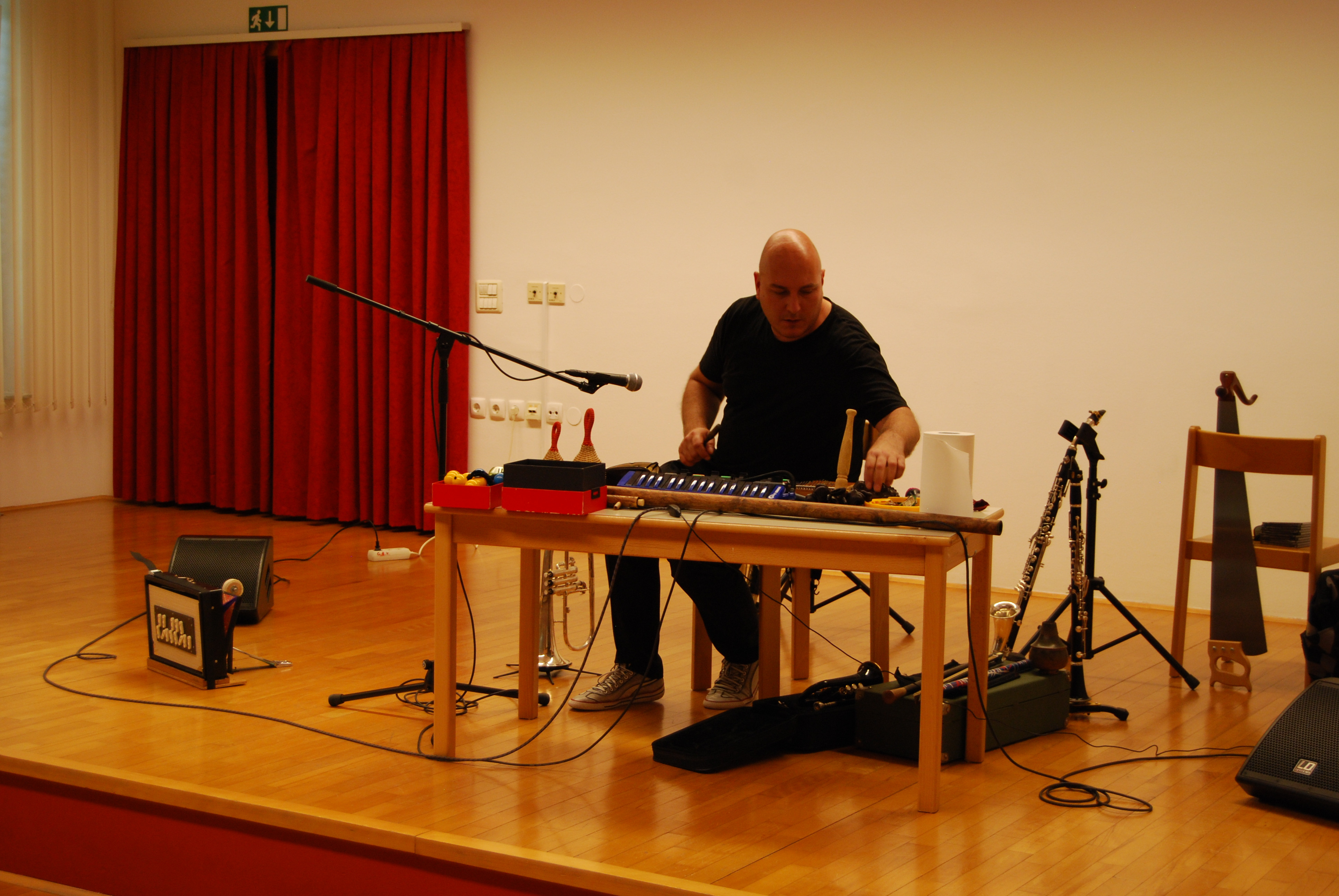 Nastop multiinštrumentalista Boštjana Gombača