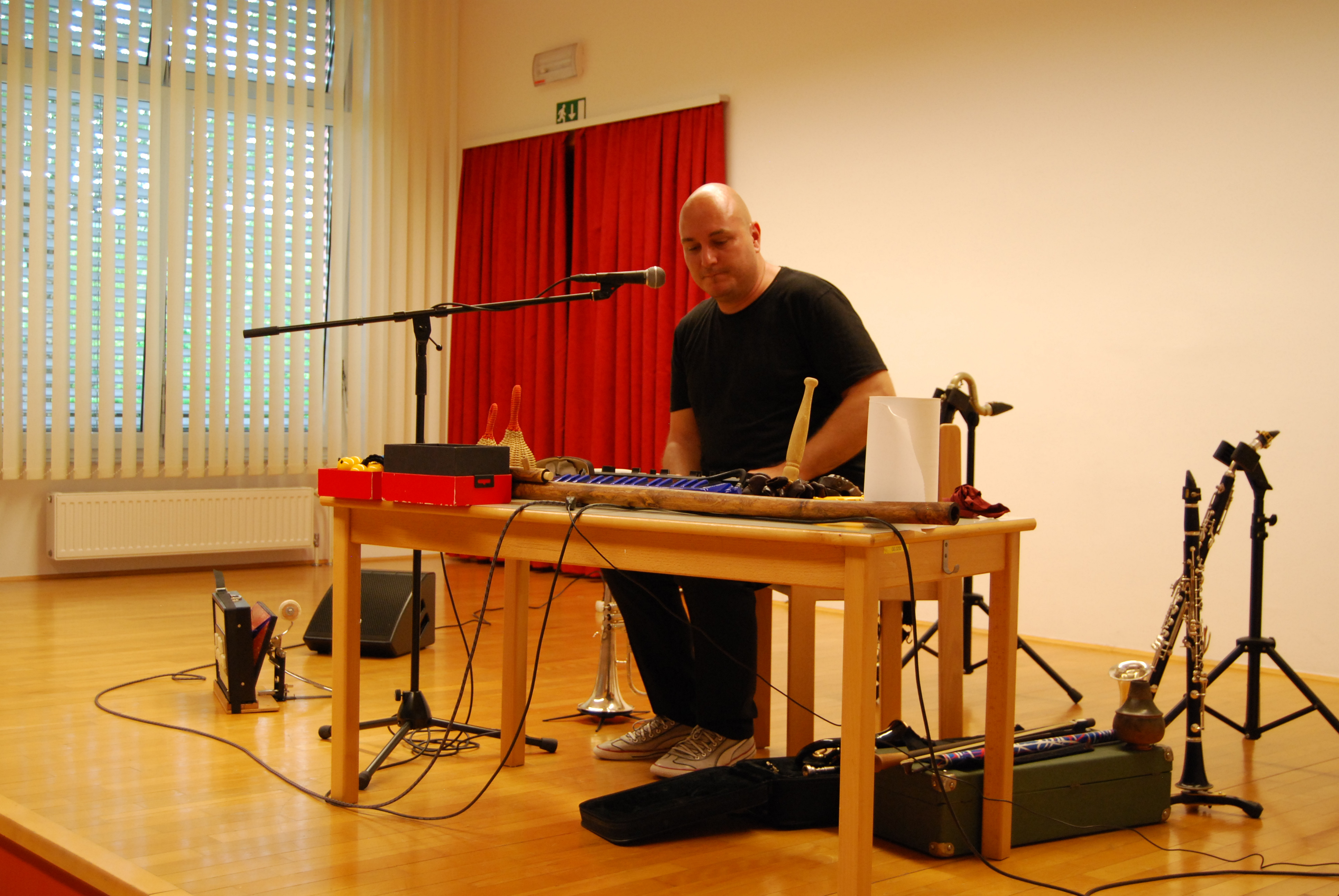 Nastop multiinštrumentalista Boštjana Gombača