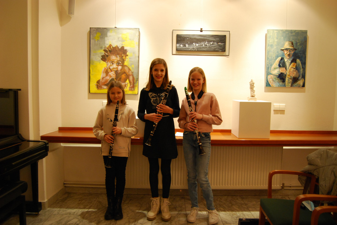 Otvoritev novoletne razstave Društva likovnikov OKO