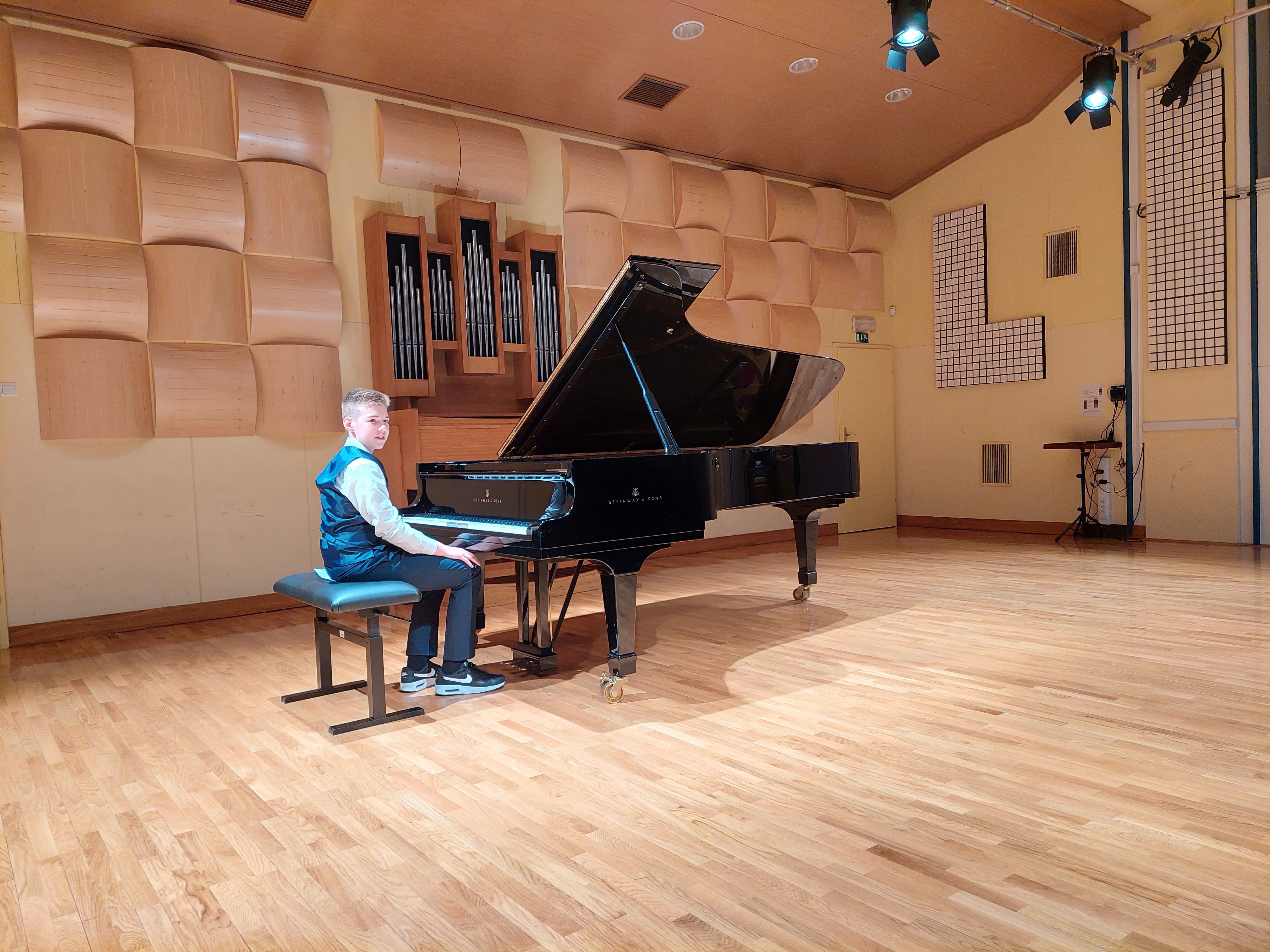 Uspeh naših pianistov na Mednarodnem tekmovanju Celeia 2022