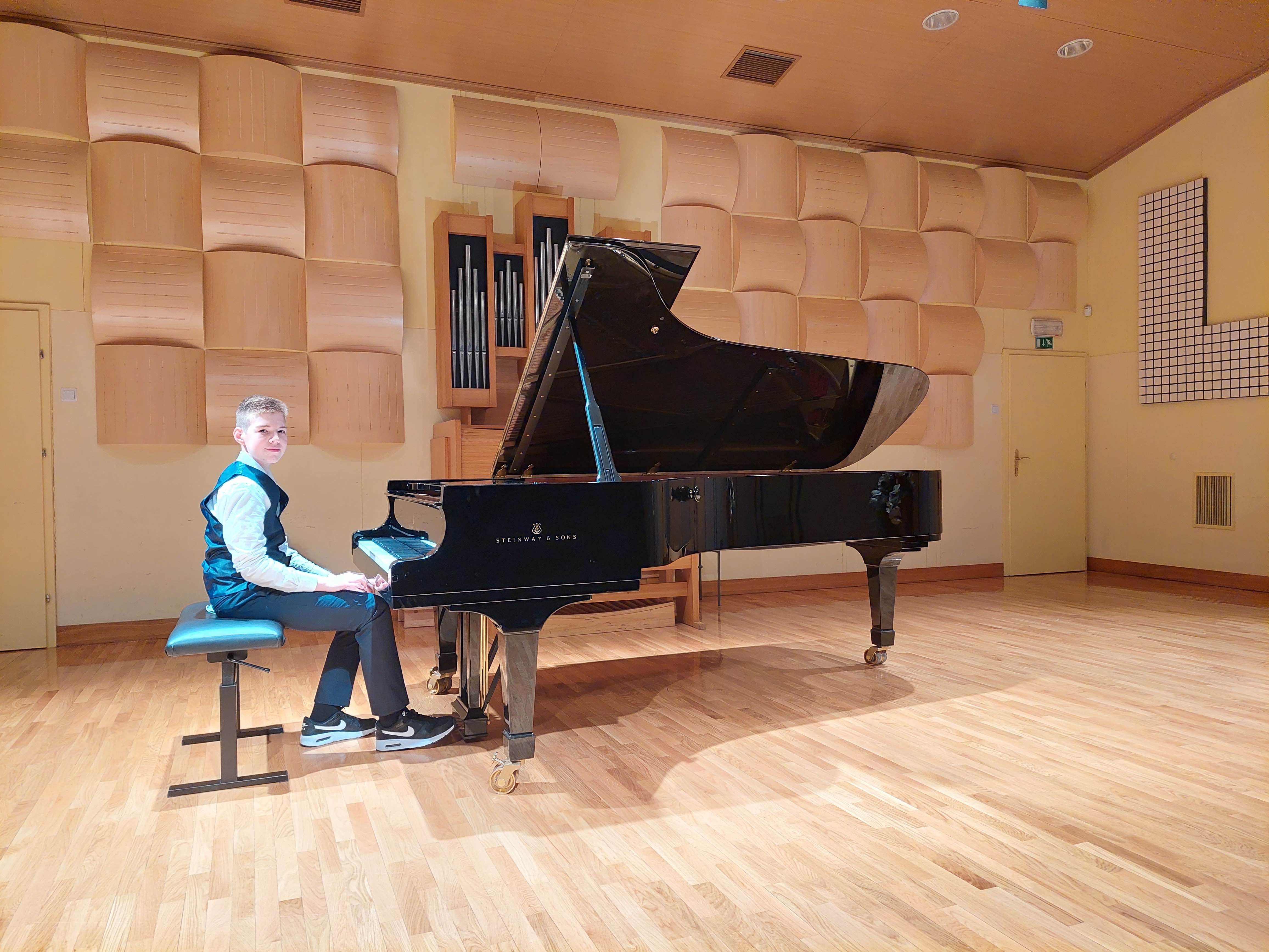 Uspeh naših pianistov na Mednarodnem tekmovanju Celeia 2022