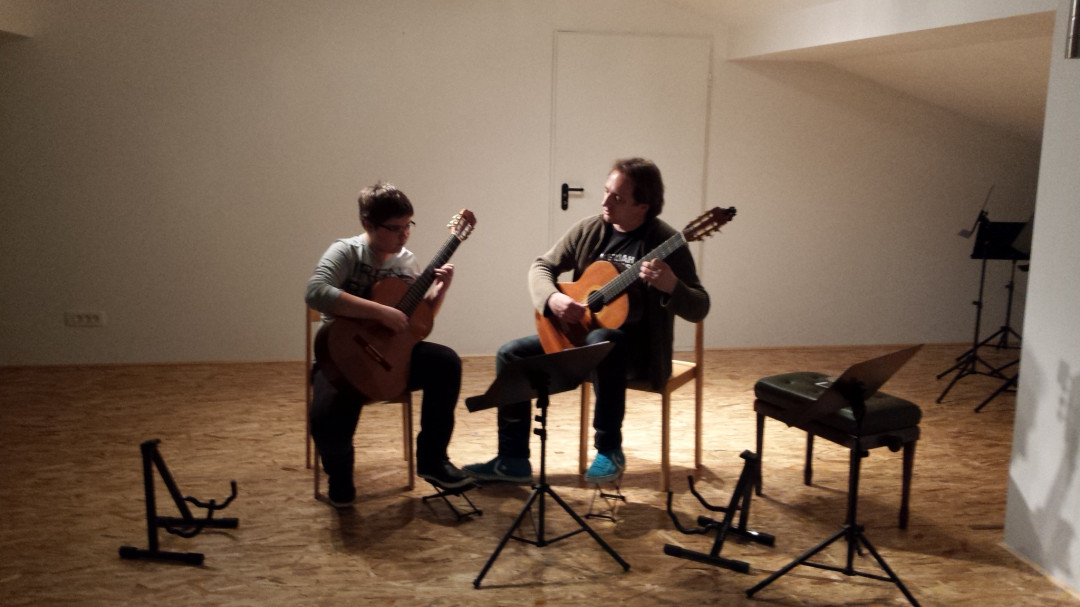 Utrinki s seminarja za kitaro