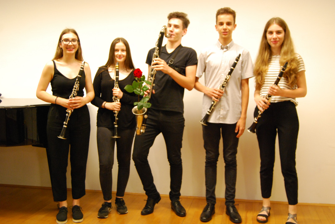 Zakljzčni recital Maje Zakšek in Nejca Planinca s kvintetom klarinetov