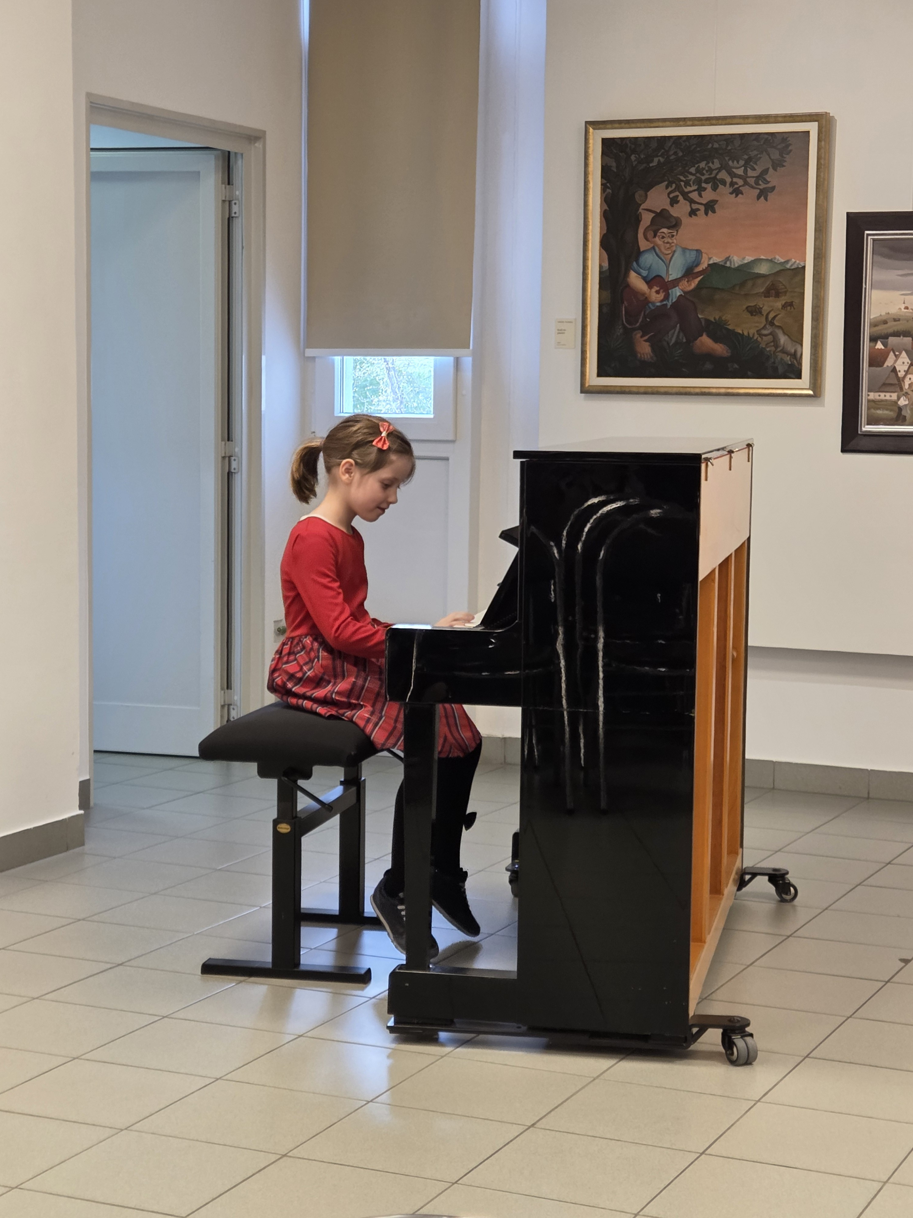 Četrti koncert iz cikla Mladi glasbeniki nastopajo v galeriji