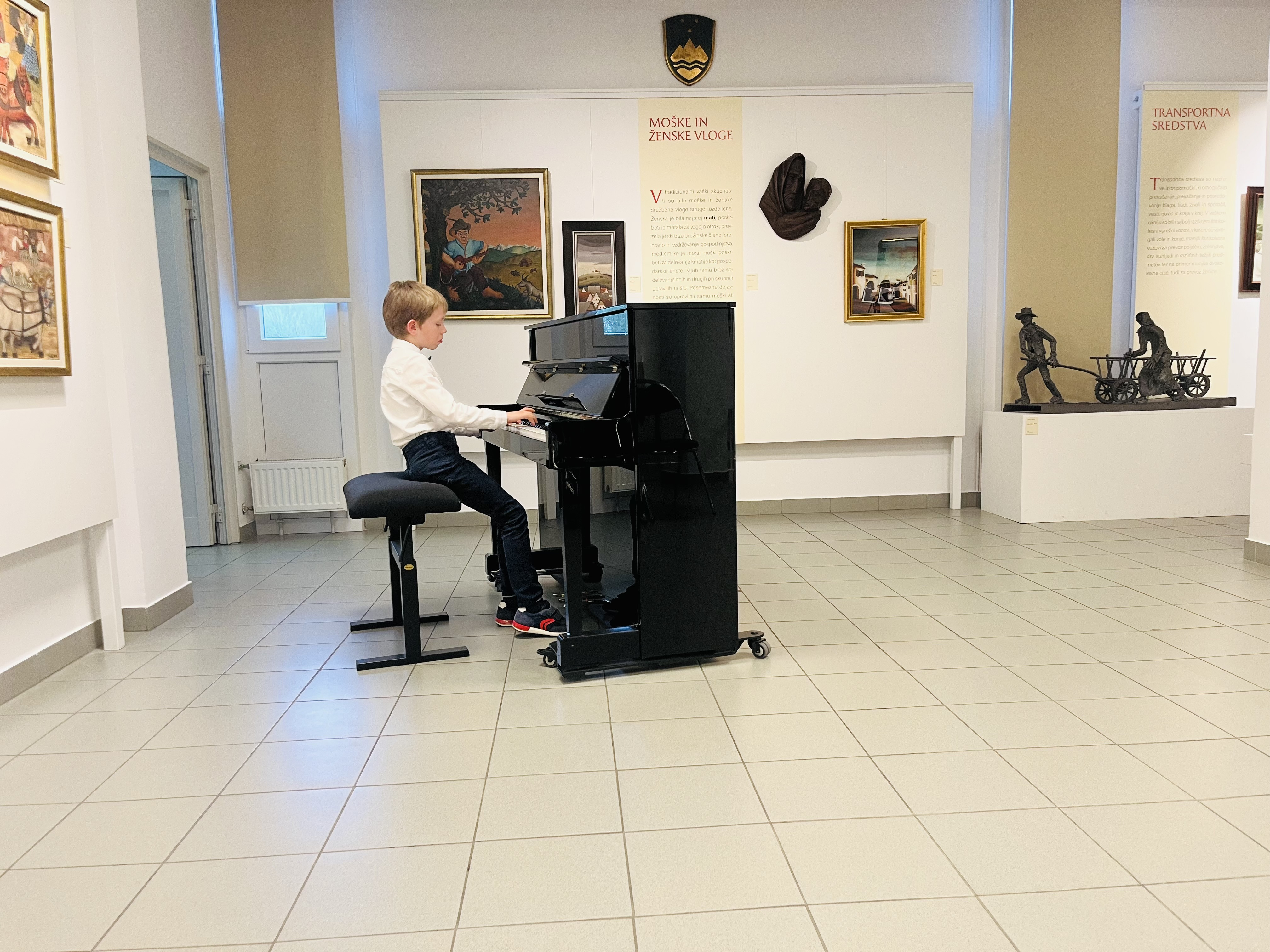 Četrti koncert iz cikla Mladi glasbeniki nastopajo v galeriji