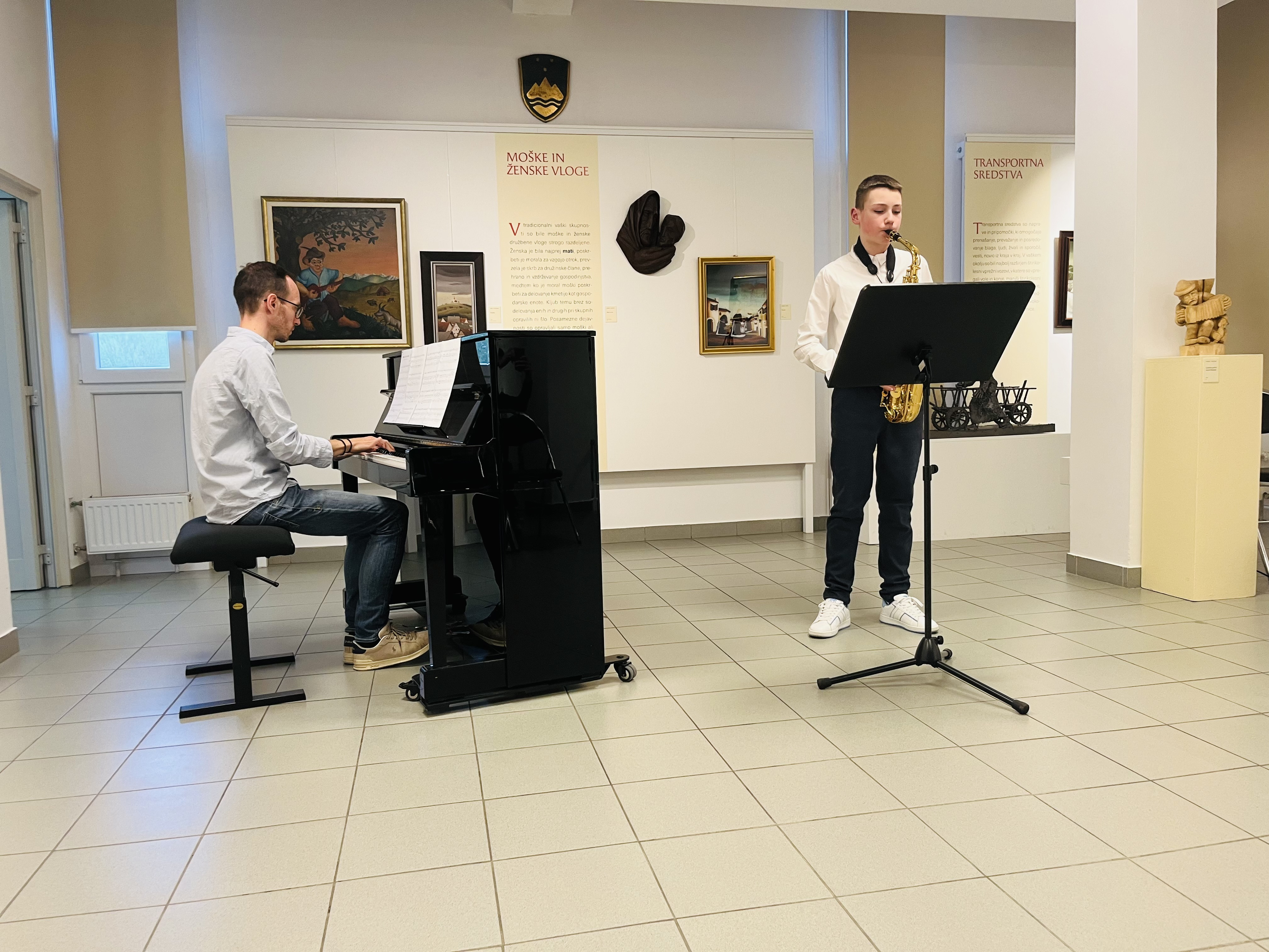 Četrti koncert iz cikla Mladi glasbeniki nastopajo v galeriji