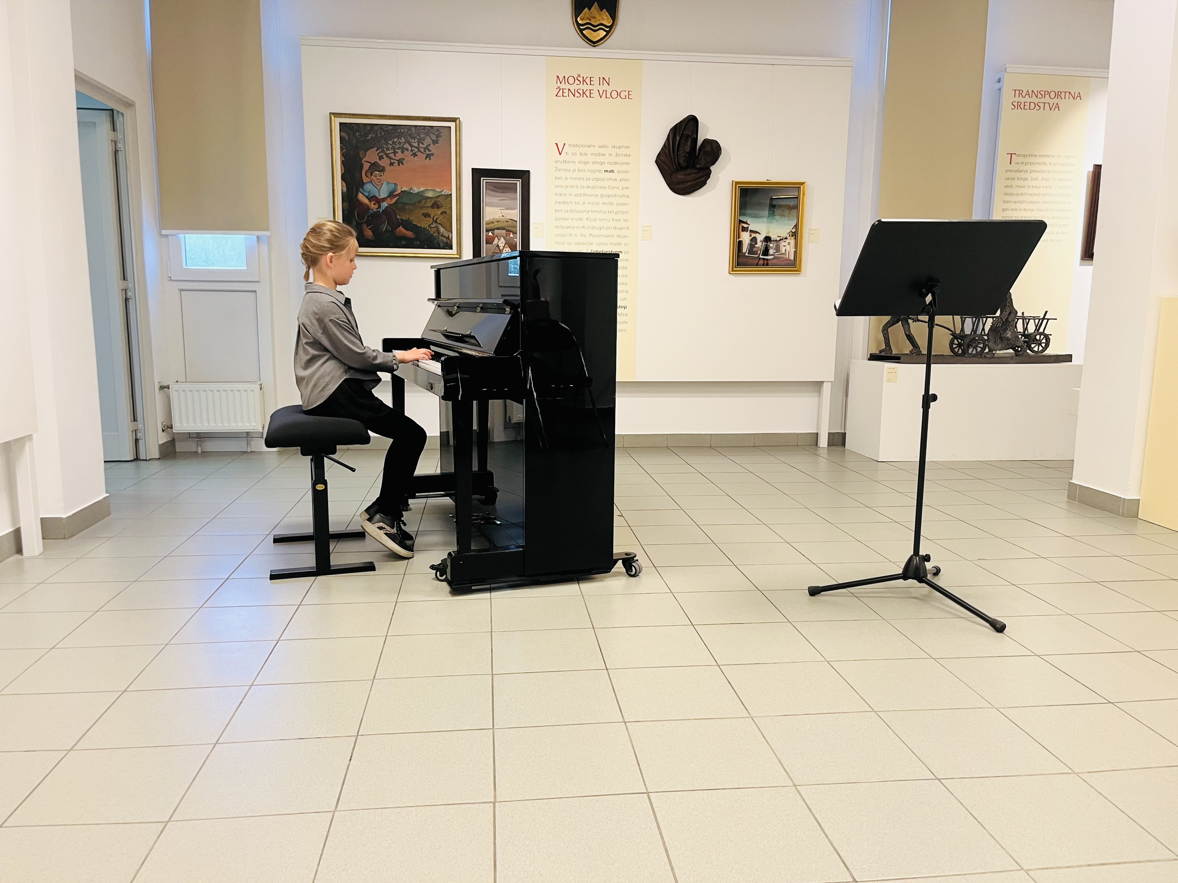 Četrti koncert iz cikla Mladi glasbeniki nastopajo v galeriji