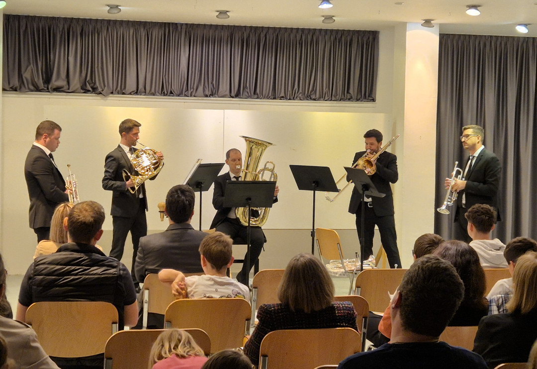 Četrtkova sozvočja, 2. koncert: Trobilni kvintet Contrast