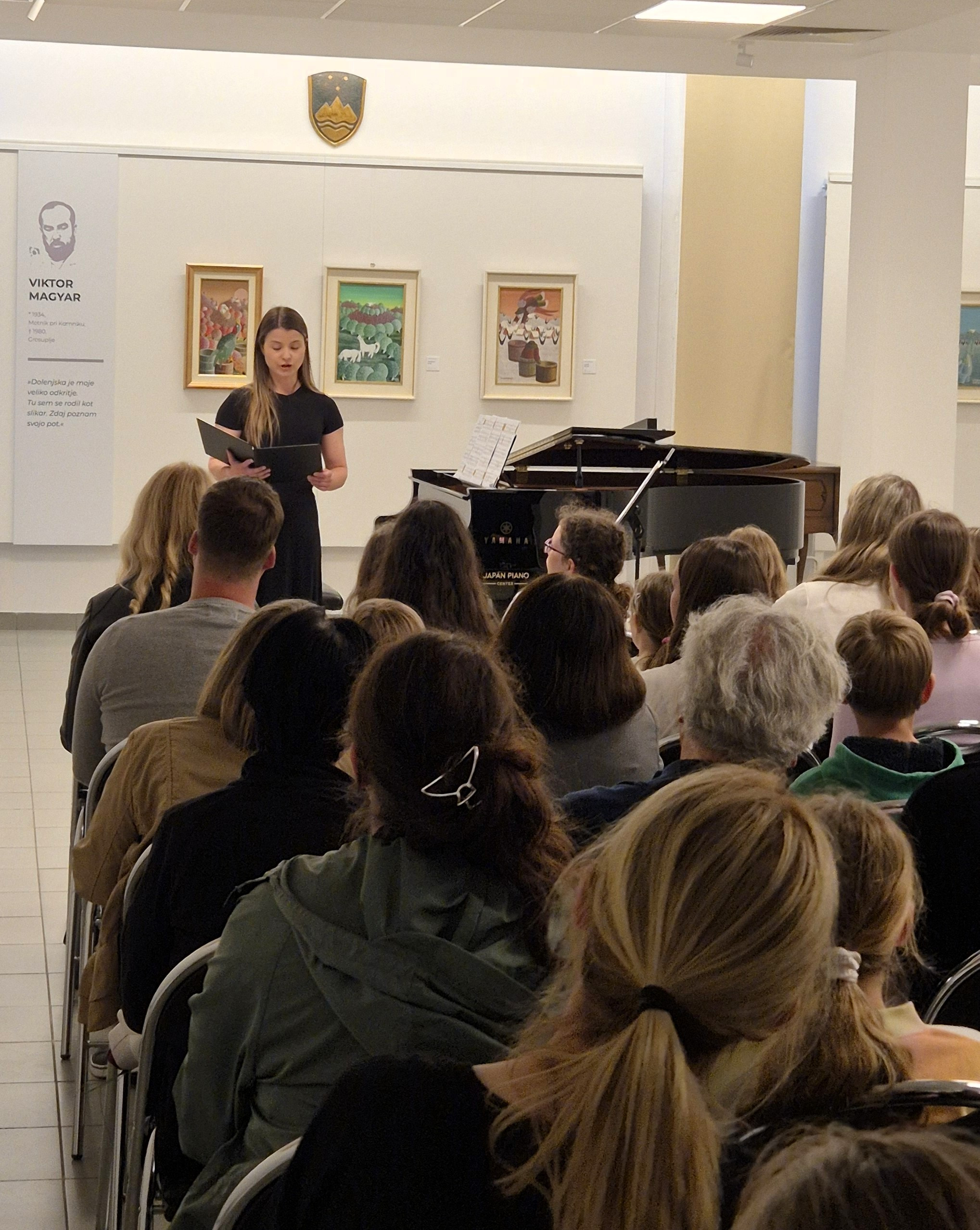 Četrtkova sozvočja, 4. koncert: Manja Slak, violina in Eva Zec, klavir