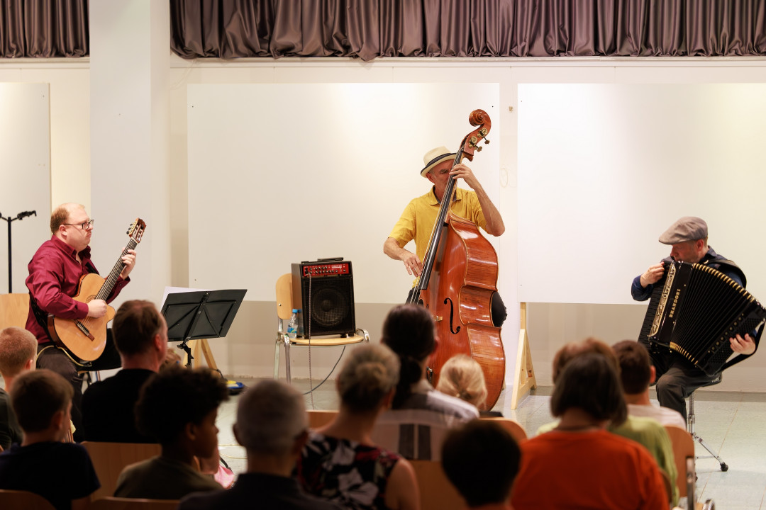 Četrtkova sozvočja, 5. koncert: Tori trio