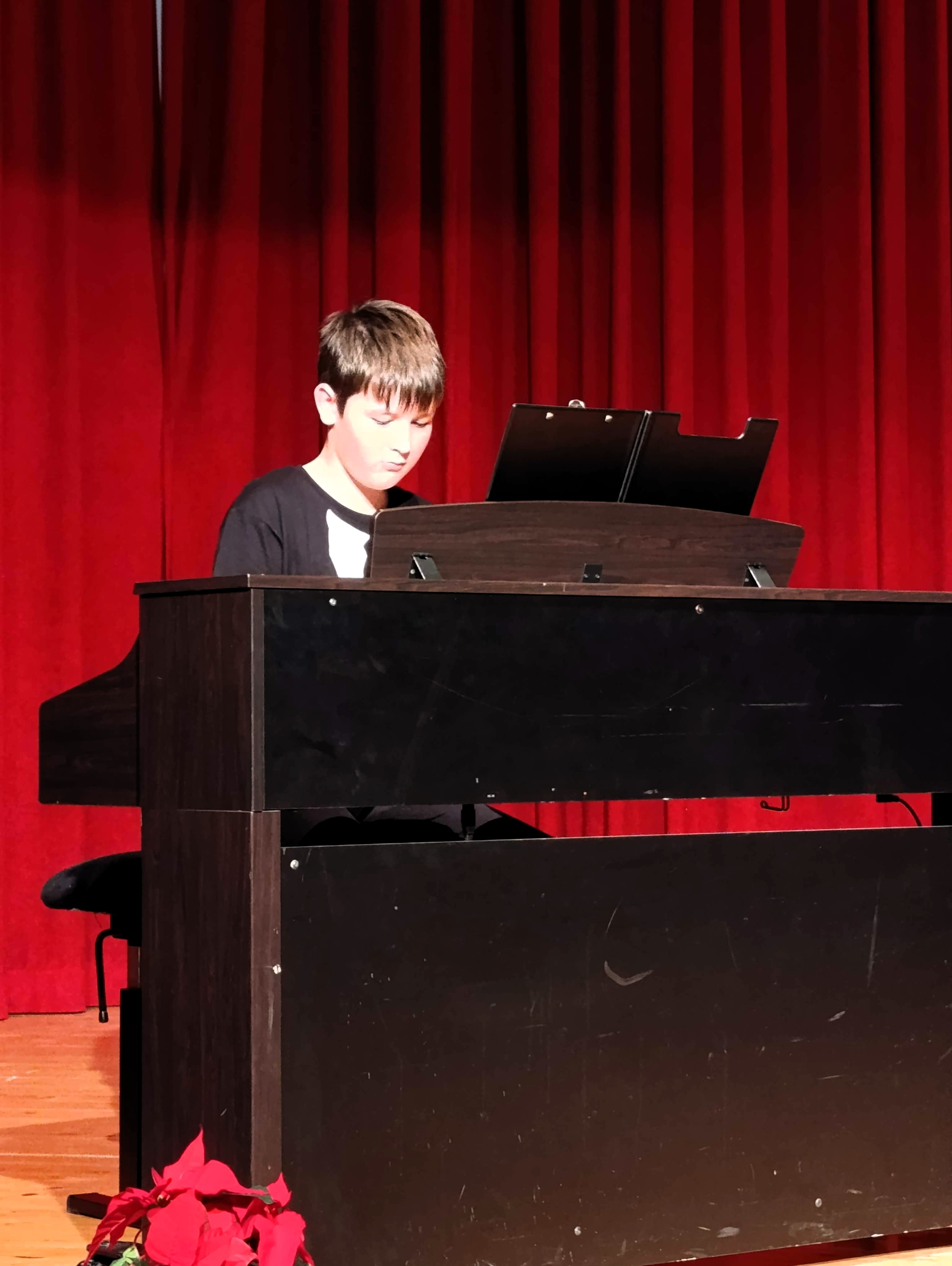 Decembrski koncert v Dobrniču