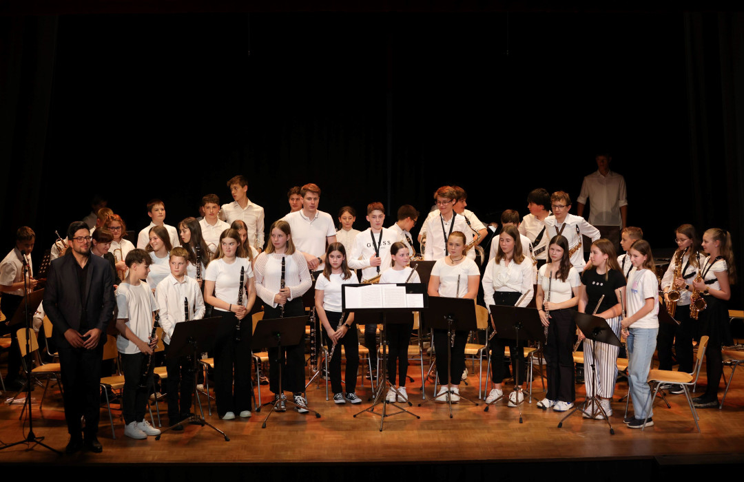 Koncert pihalnega orkestra, big banda in komornih skupin
