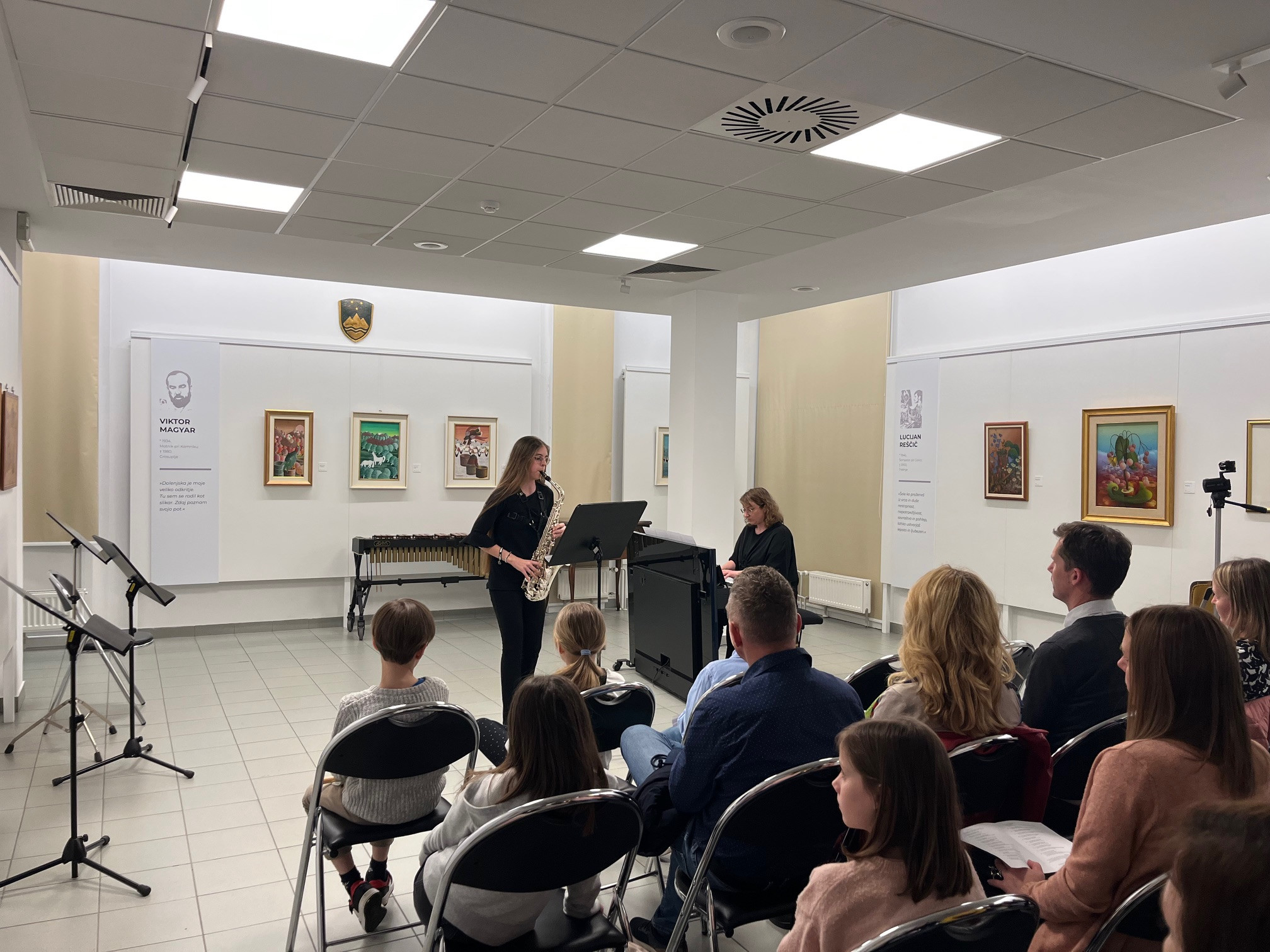 Mladi glasbeniki nastopajo v galeriji - 2. koncert