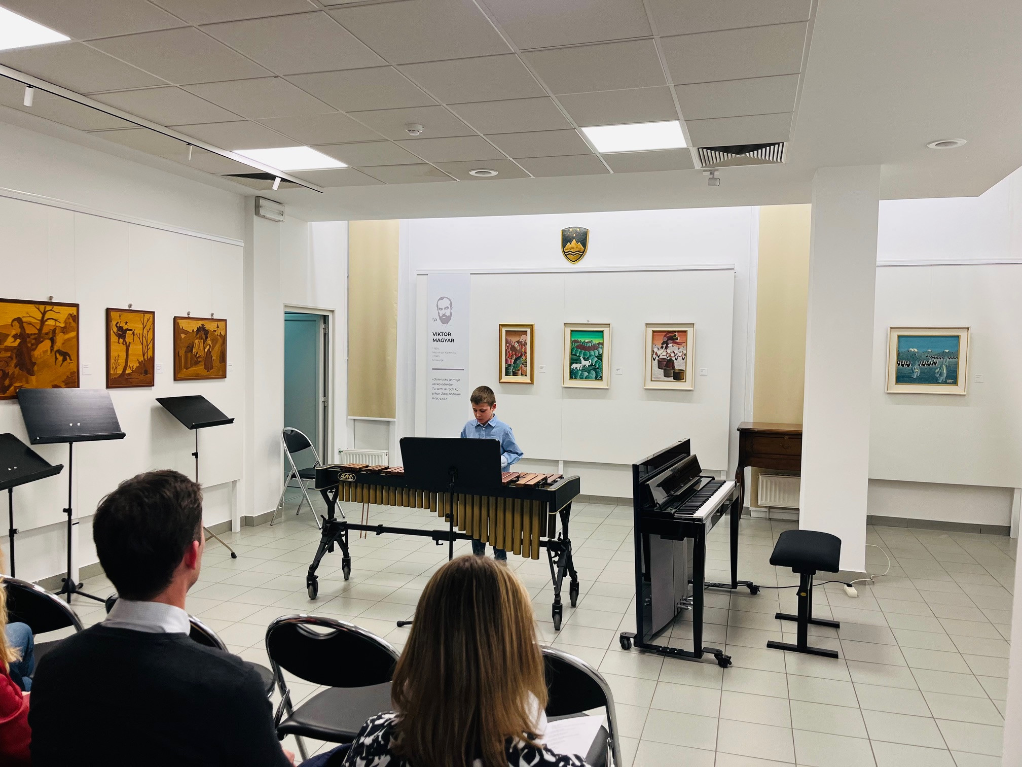 Mladi glasbeniki nastopajo v galeriji - 2. koncert