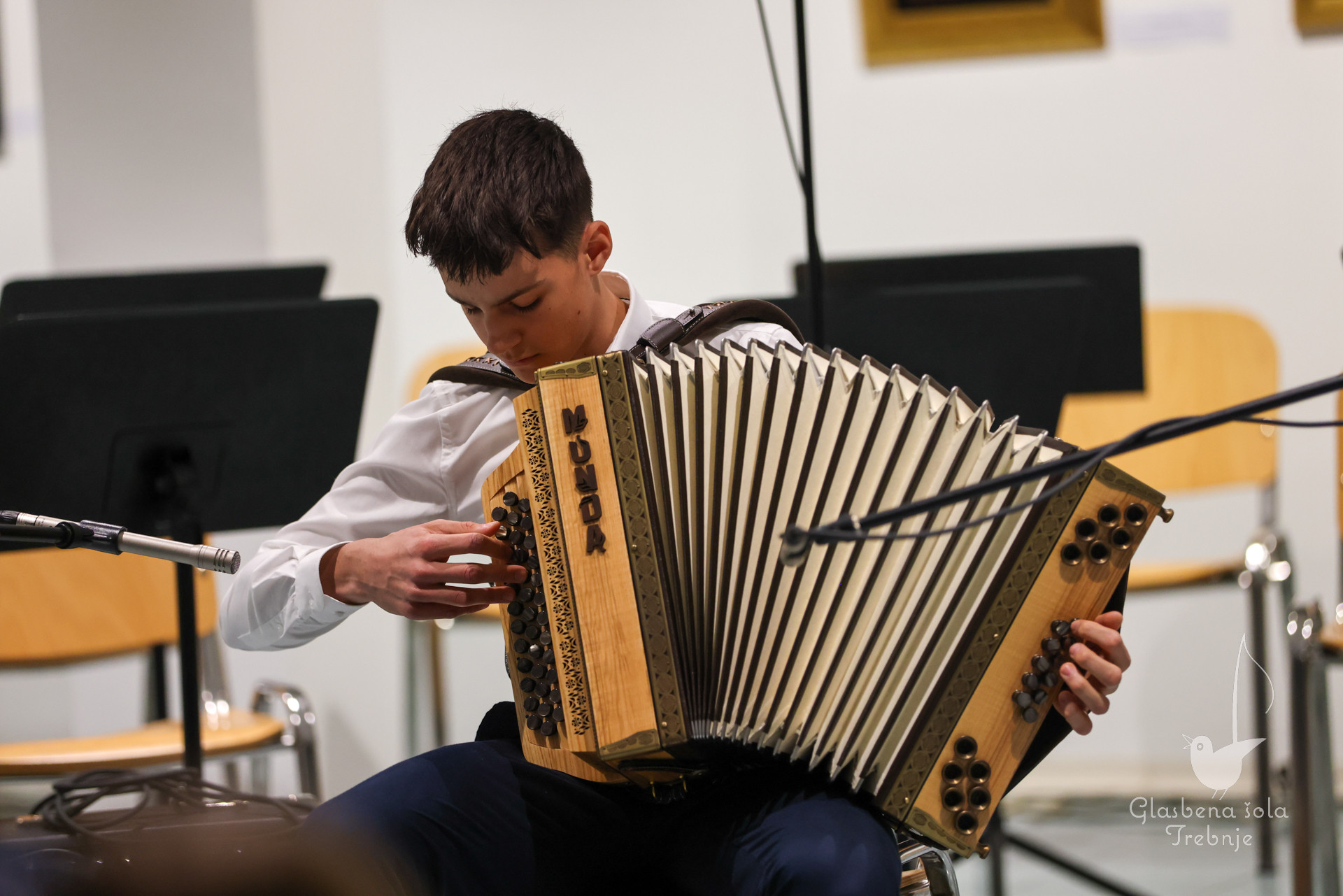 Nastop kitarskega in harmonikarskega oddelka ob 50-letnici šole