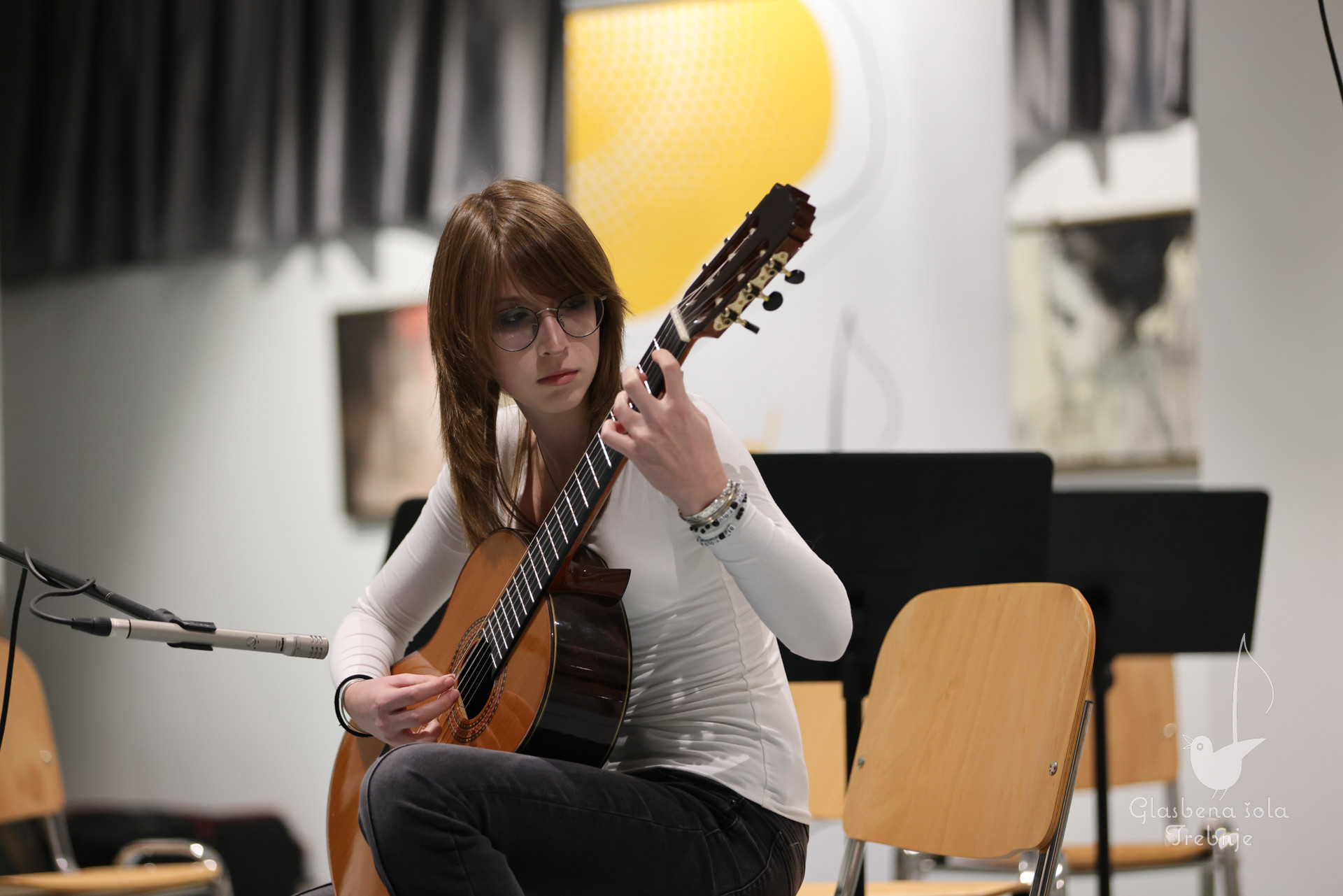 Nastop kitarskega in harmonikarskega oddelka ob 50-letnici šole