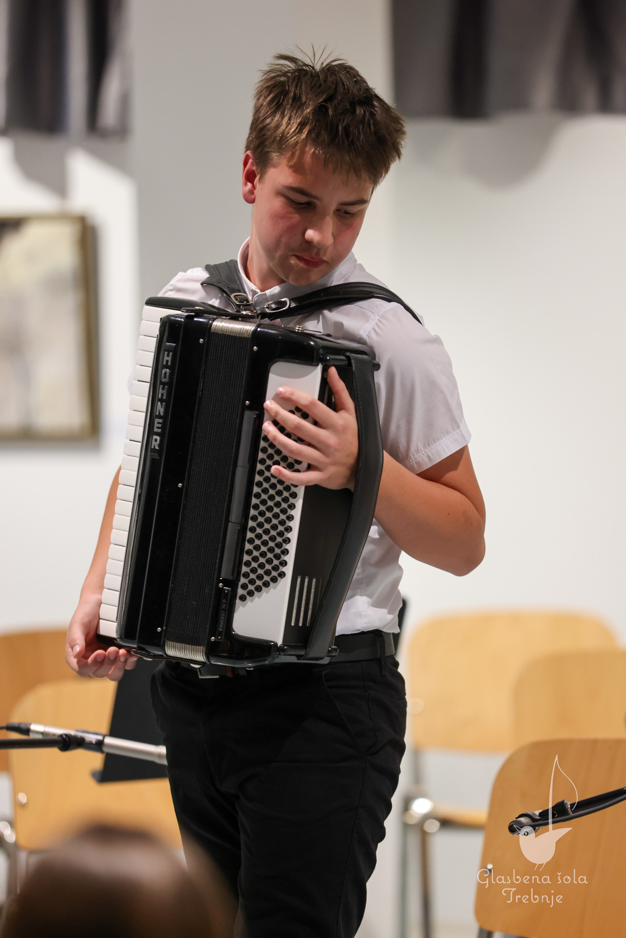 Nastop kitarskega in harmonikarskega oddelka ob 50-letnici šole