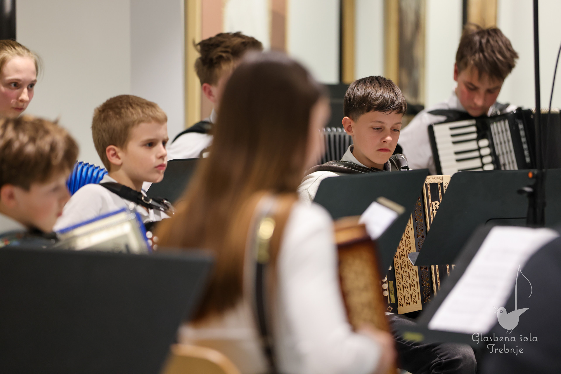 Nastop kitarskega in harmonikarskega oddelka ob 50-letnici šole