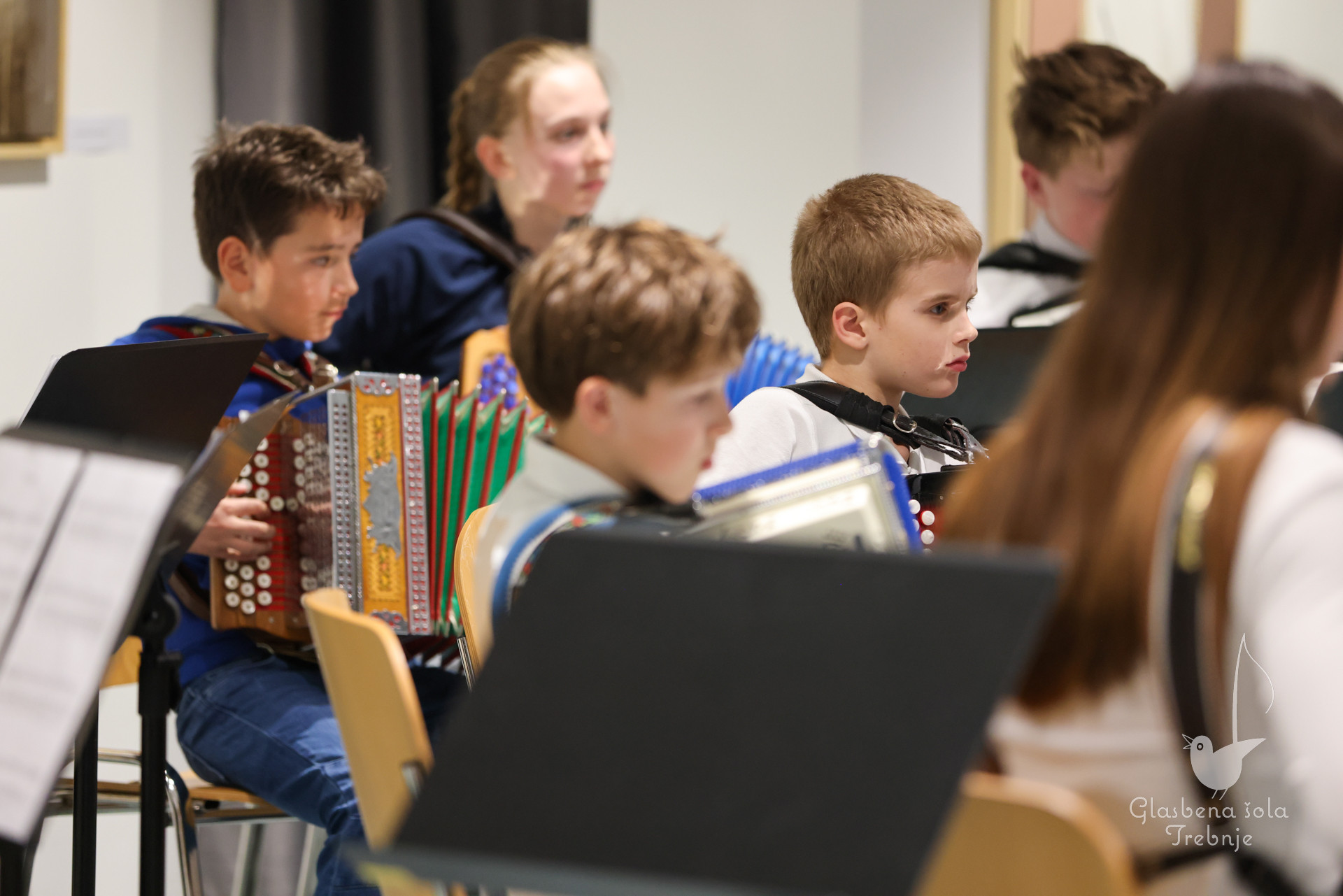 Nastop kitarskega in harmonikarskega oddelka ob 50-letnici šole