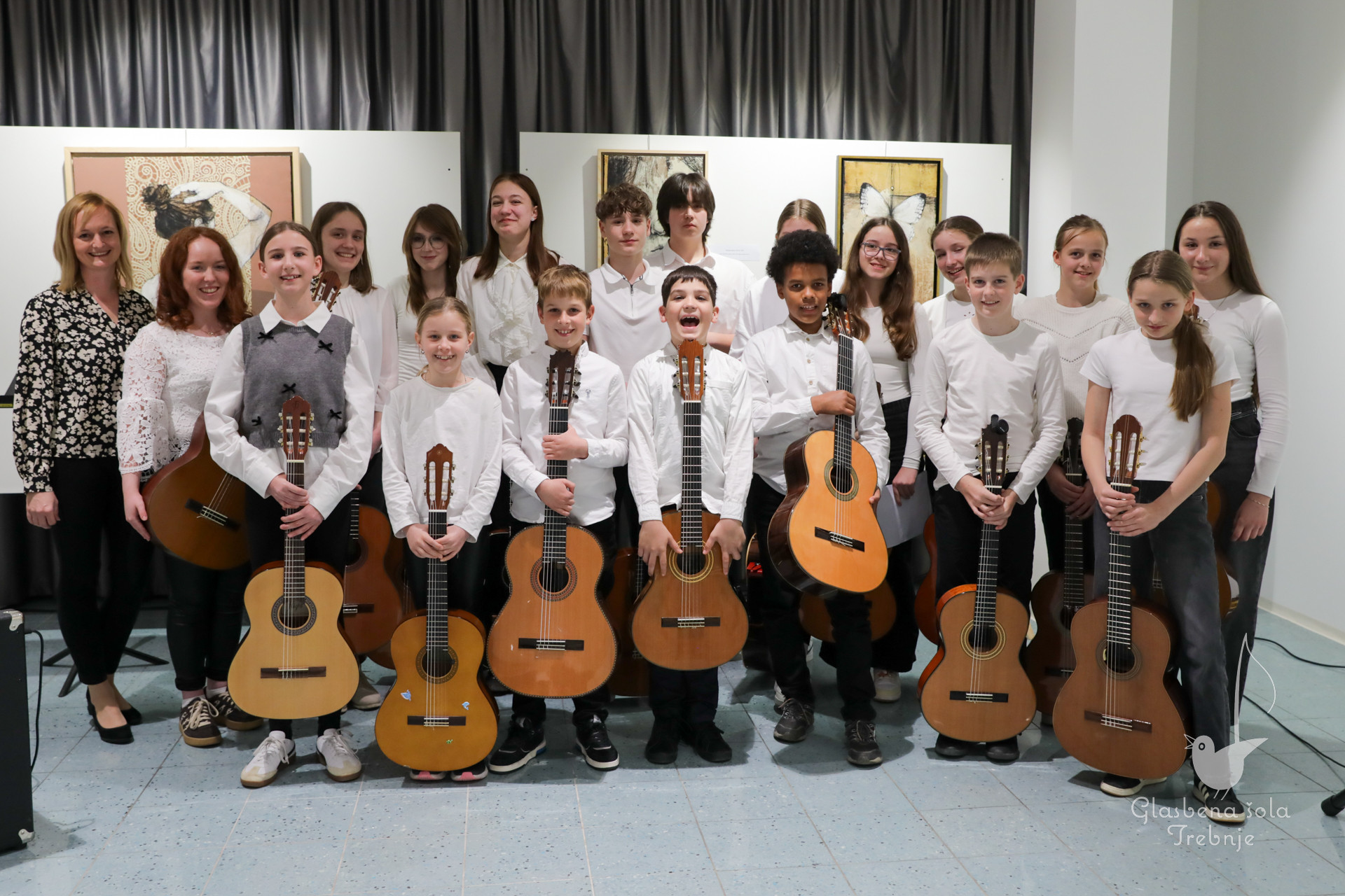 Nastop kitarskega in harmonikarskega oddelka ob 50-letnici šole