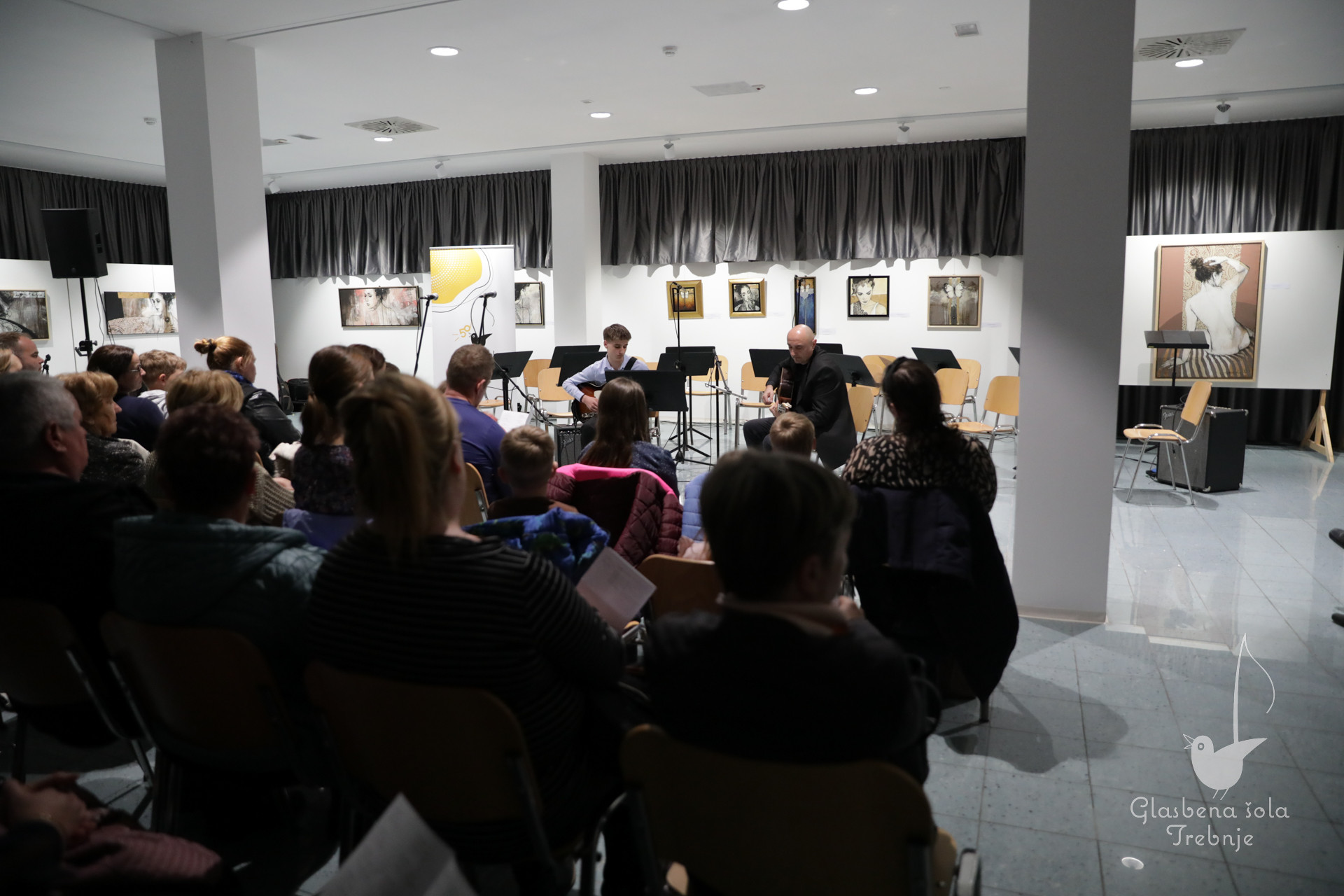 Nastop kitarskega in harmonikarskega oddelka ob 50-letnici šole