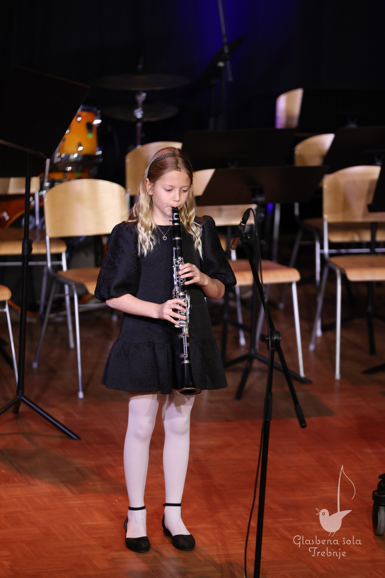 Nastop oddelka za pihala in oddelka za trobila in tolkala ob 50-letnici šole