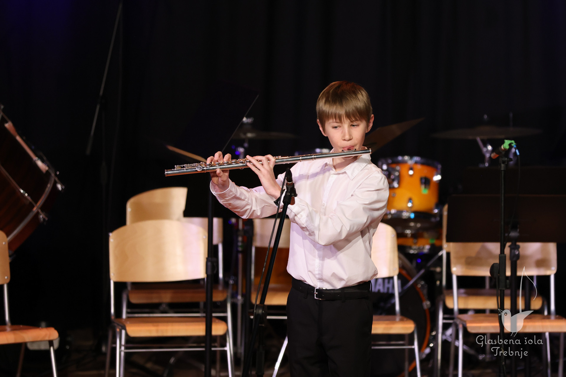 Nastop oddelka za pihala in oddelka za trobila in tolkala ob 50-letnici šole