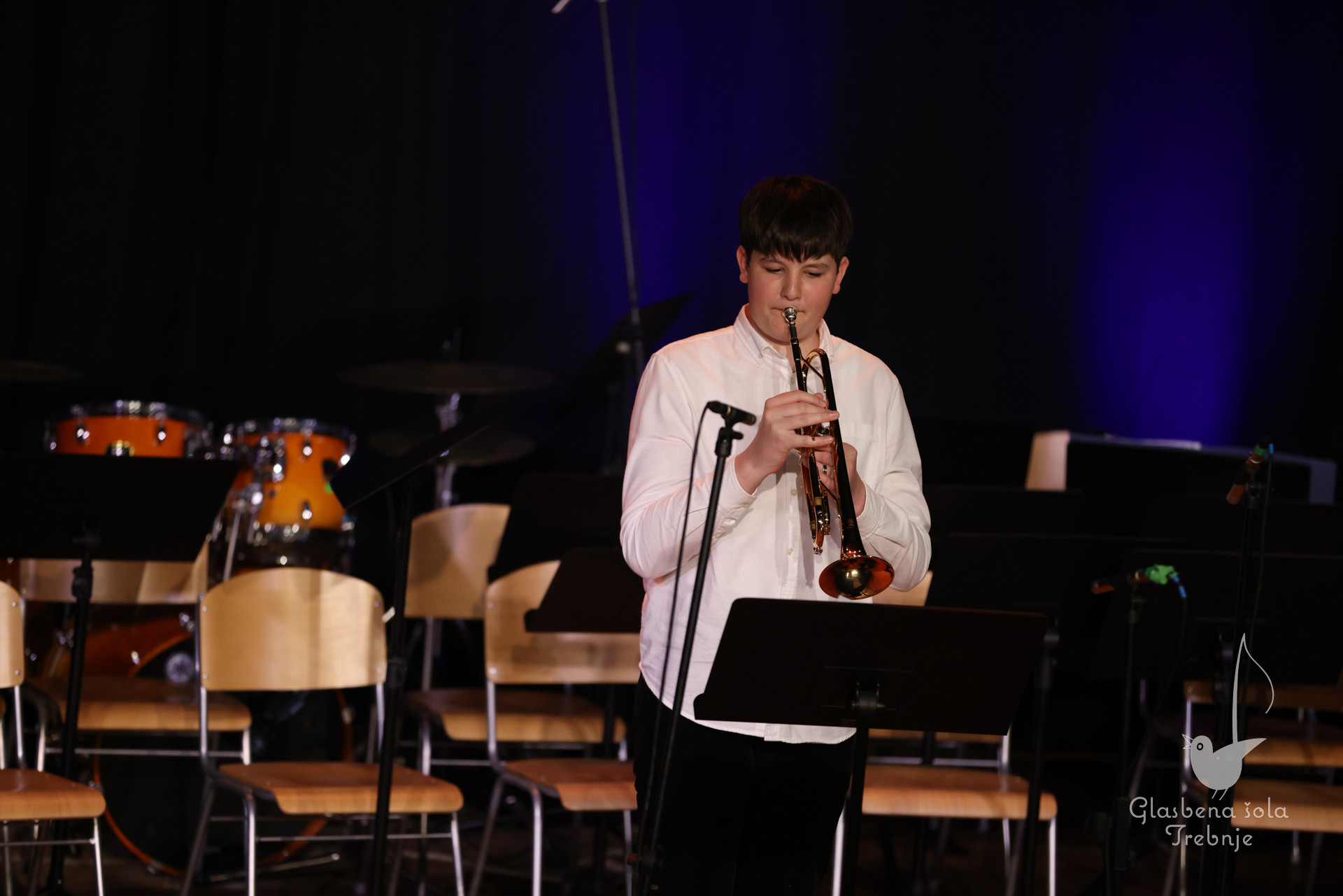 Nastop oddelka za pihala in oddelka za trobila in tolkala ob 50-letnici šole