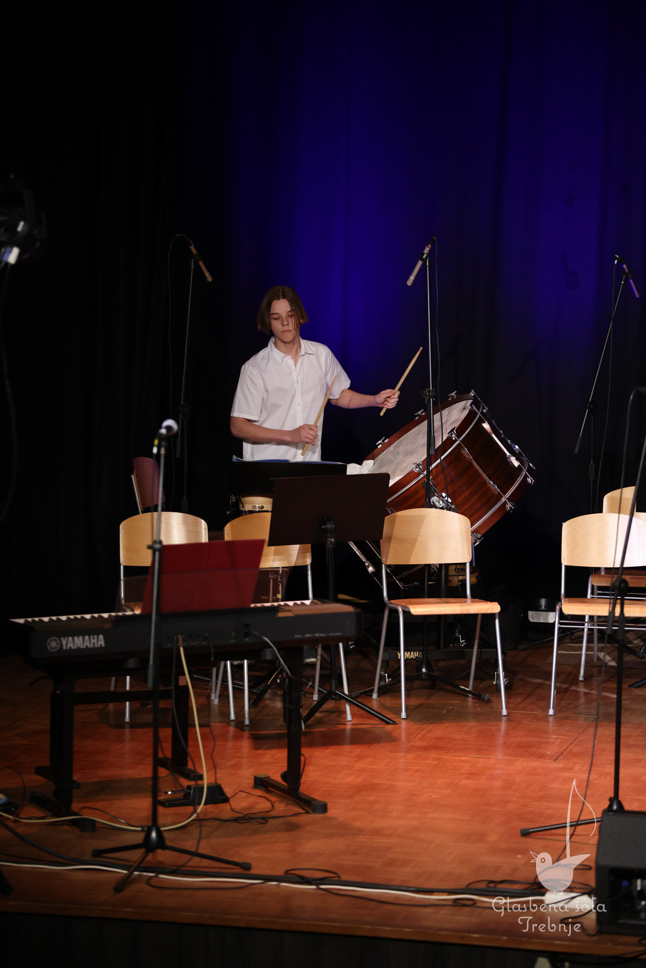 Nastop oddelka za pihala in oddelka za trobila in tolkala ob 50-letnici šole