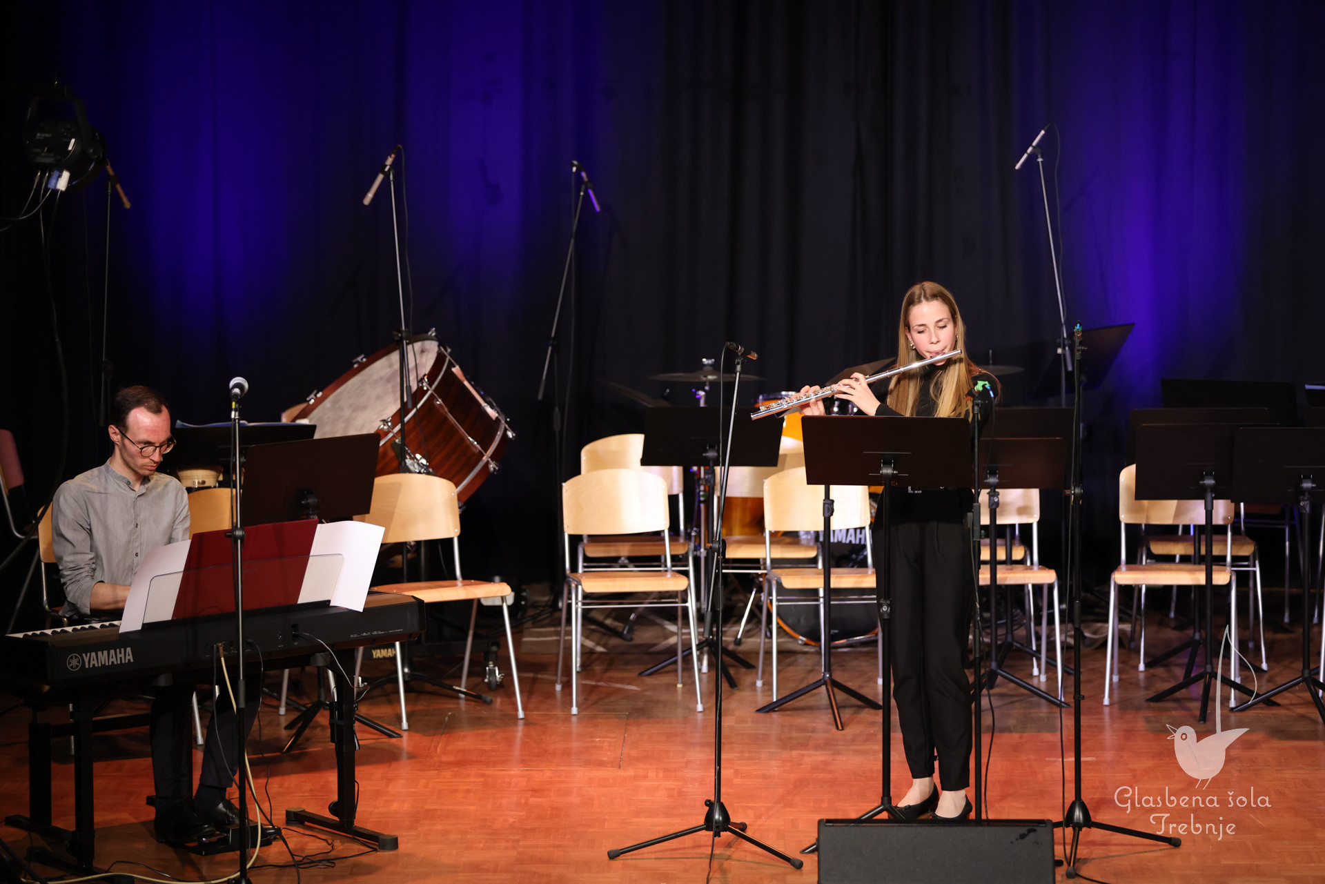 Nastop oddelka za pihala in oddelka za trobila in tolkala ob 50-letnici šole