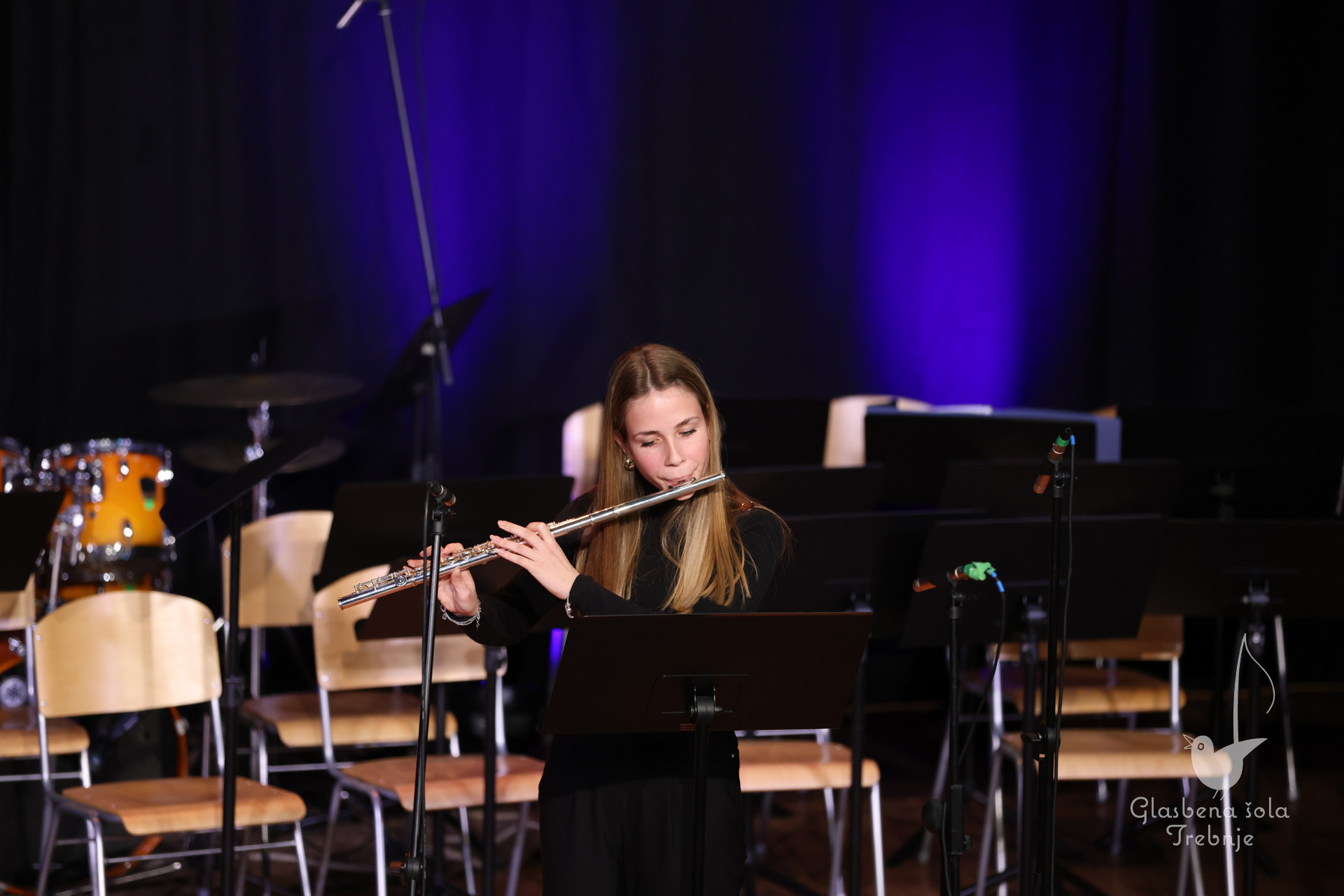 Nastop oddelka za pihala in oddelka za trobila in tolkala ob 50-letnici šole