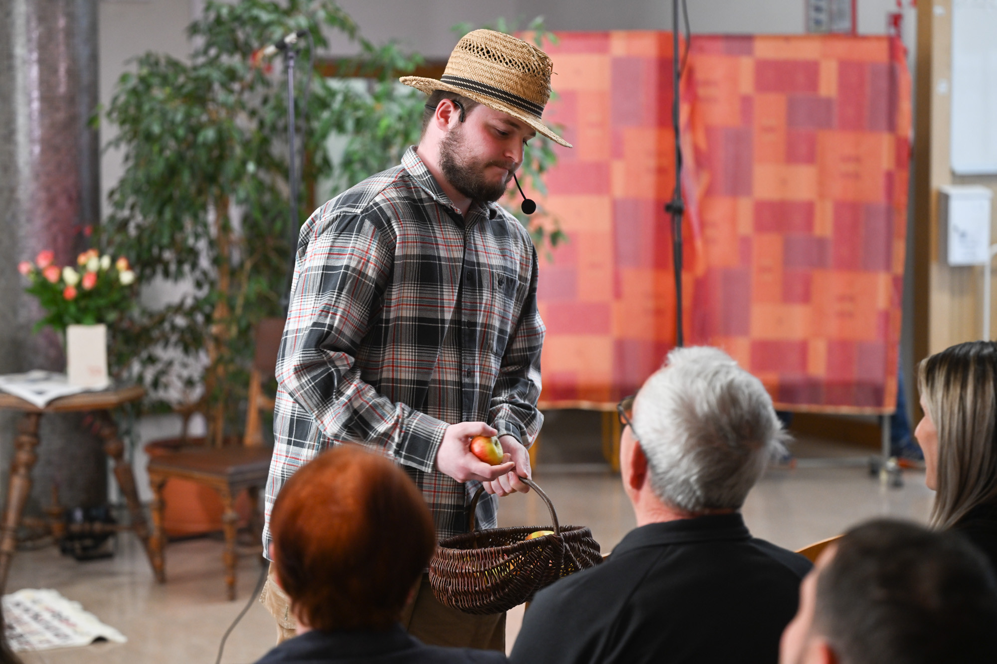 Nastop pevskega oddelka ob 50-letnici šole