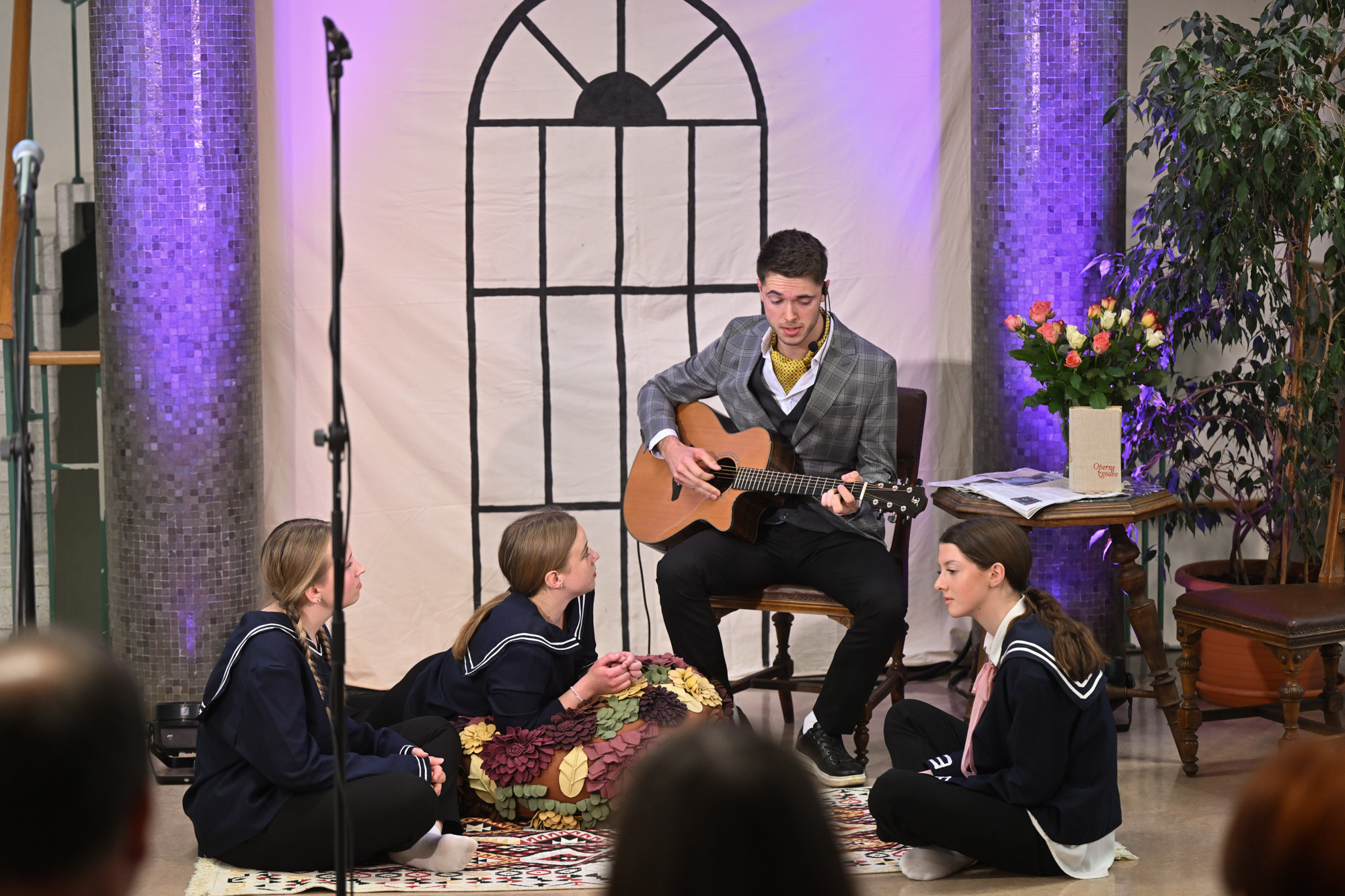 Nastop pevskega oddelka ob 50-letnici šole