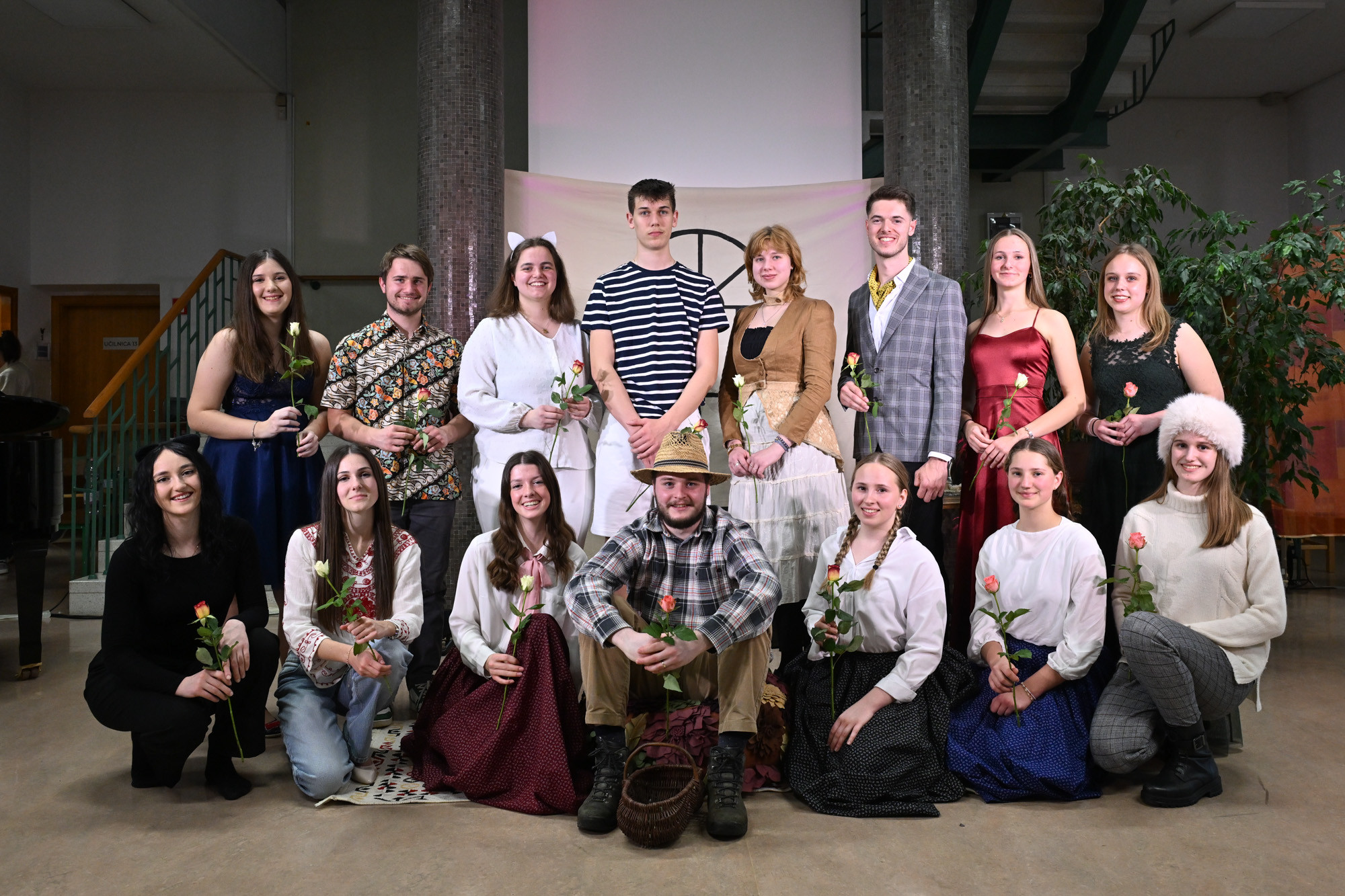 Nastop pevskega oddelka ob 50-letnici šole