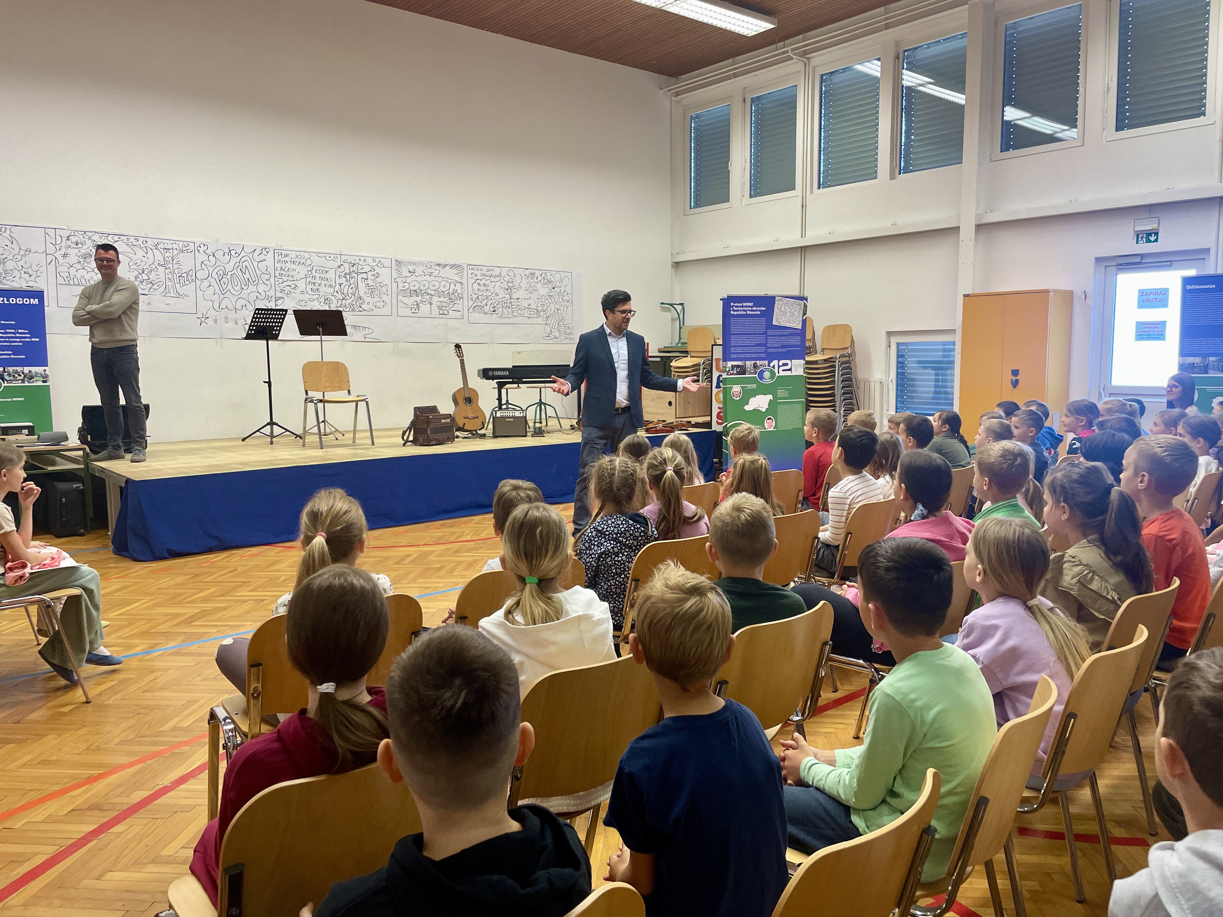 Predstavitev instrumentov na OŠ Mokronog in Podružnični šoli Trebelno