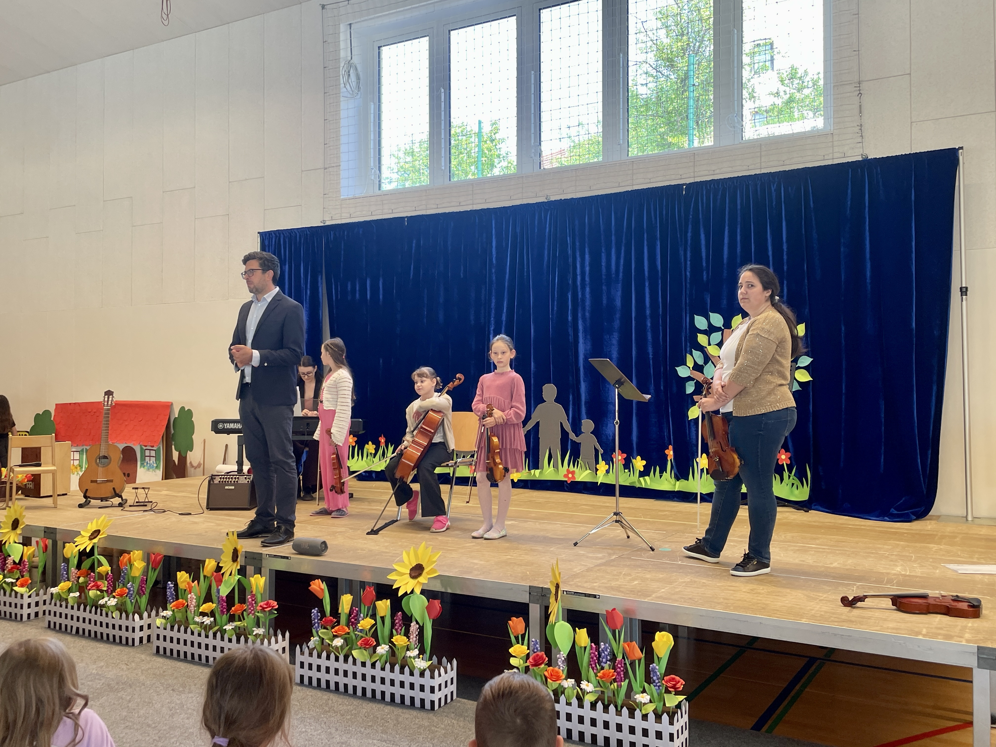 Predstavitev instrumentov na OŠ Mokronog in Podružnični šoli Trebelno