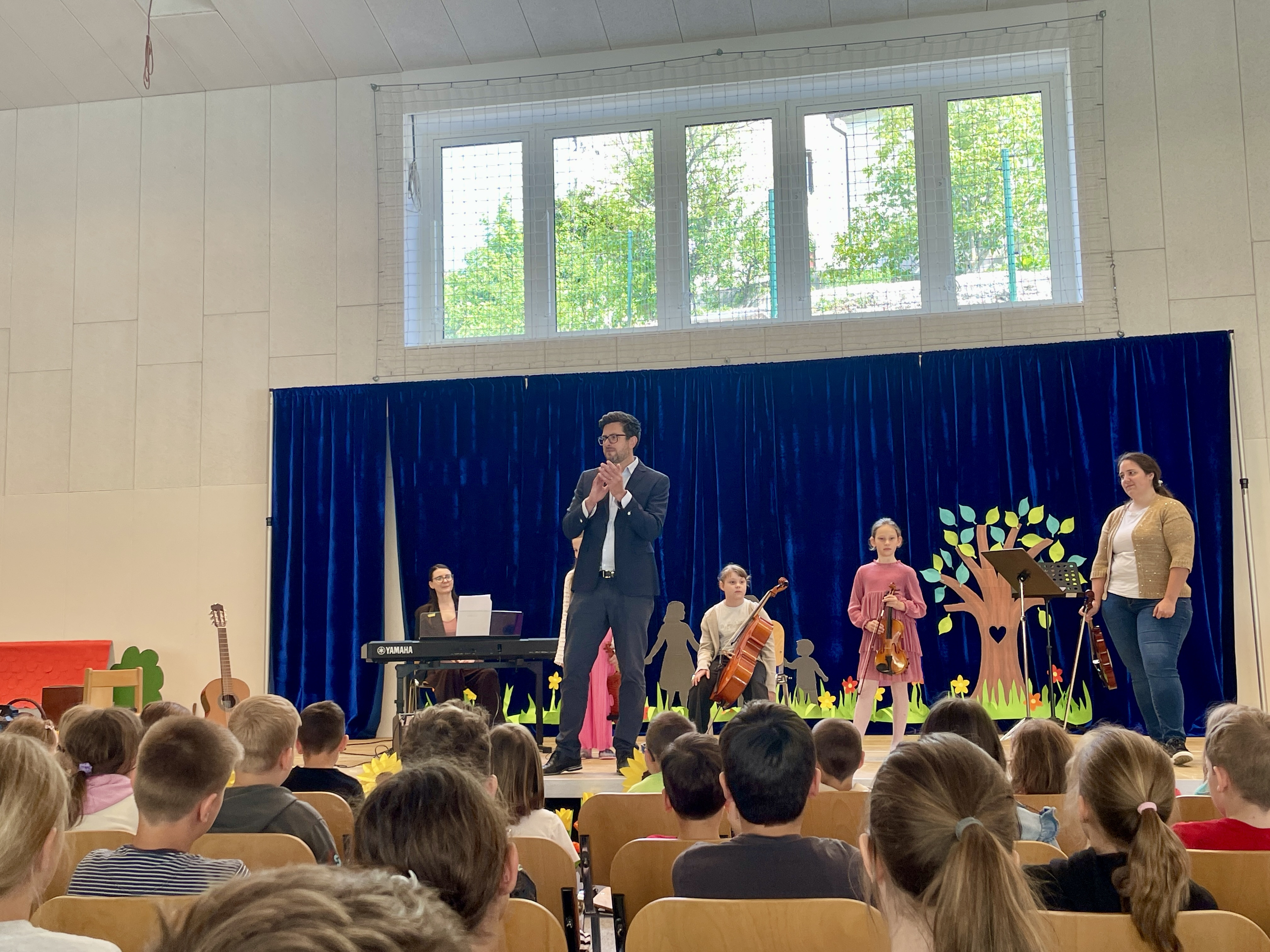 Predstavitev instrumentov na OŠ Mokronog in Podružnični šoli Trebelno