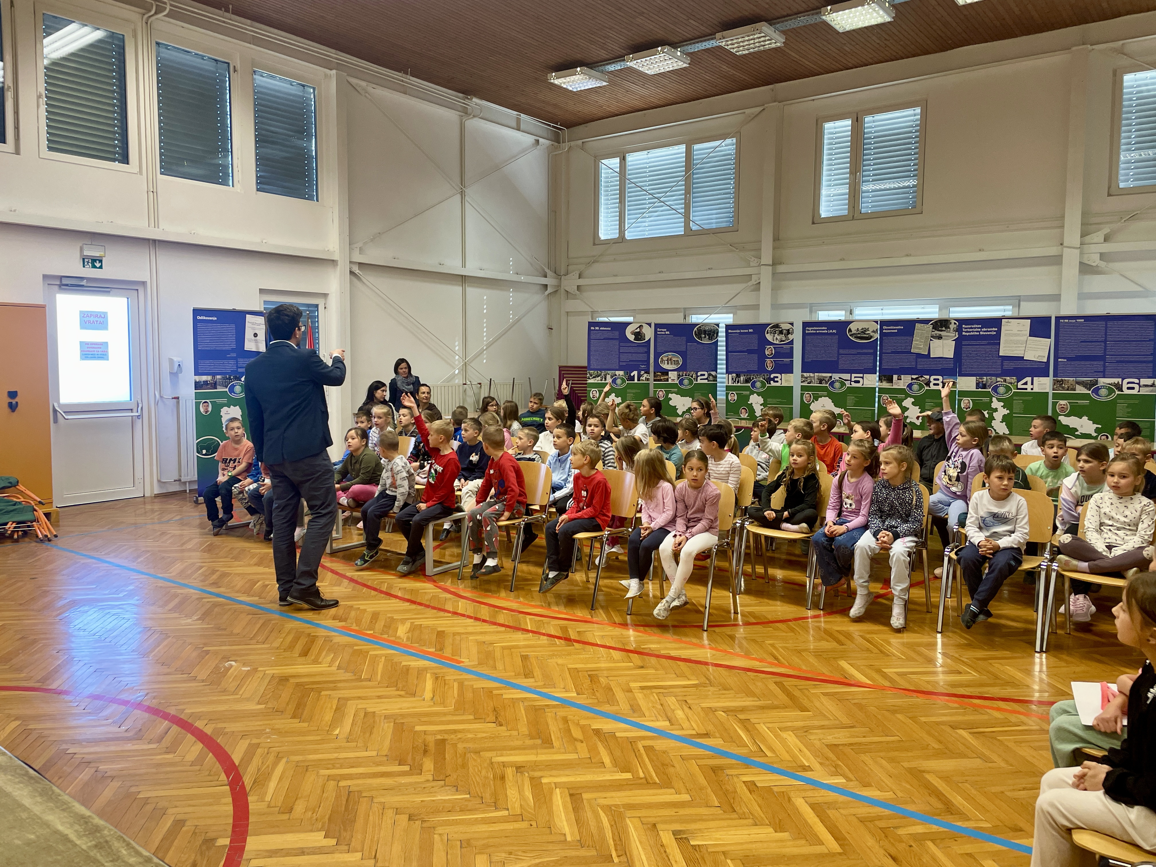 Predstavitev instrumentov na OŠ Mokronog in Podružnični šoli Trebelno