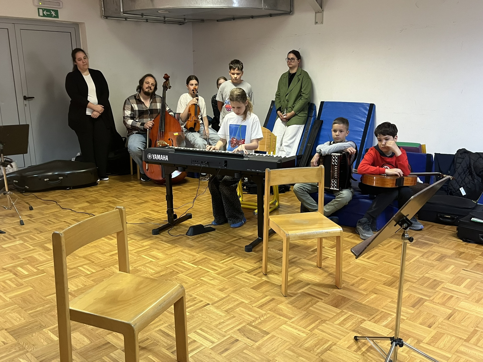 Predstavitve instrumentov na Osnovni šoli dr. Pavla Lunačka Šentrupert in Osnovni šoli Mirna