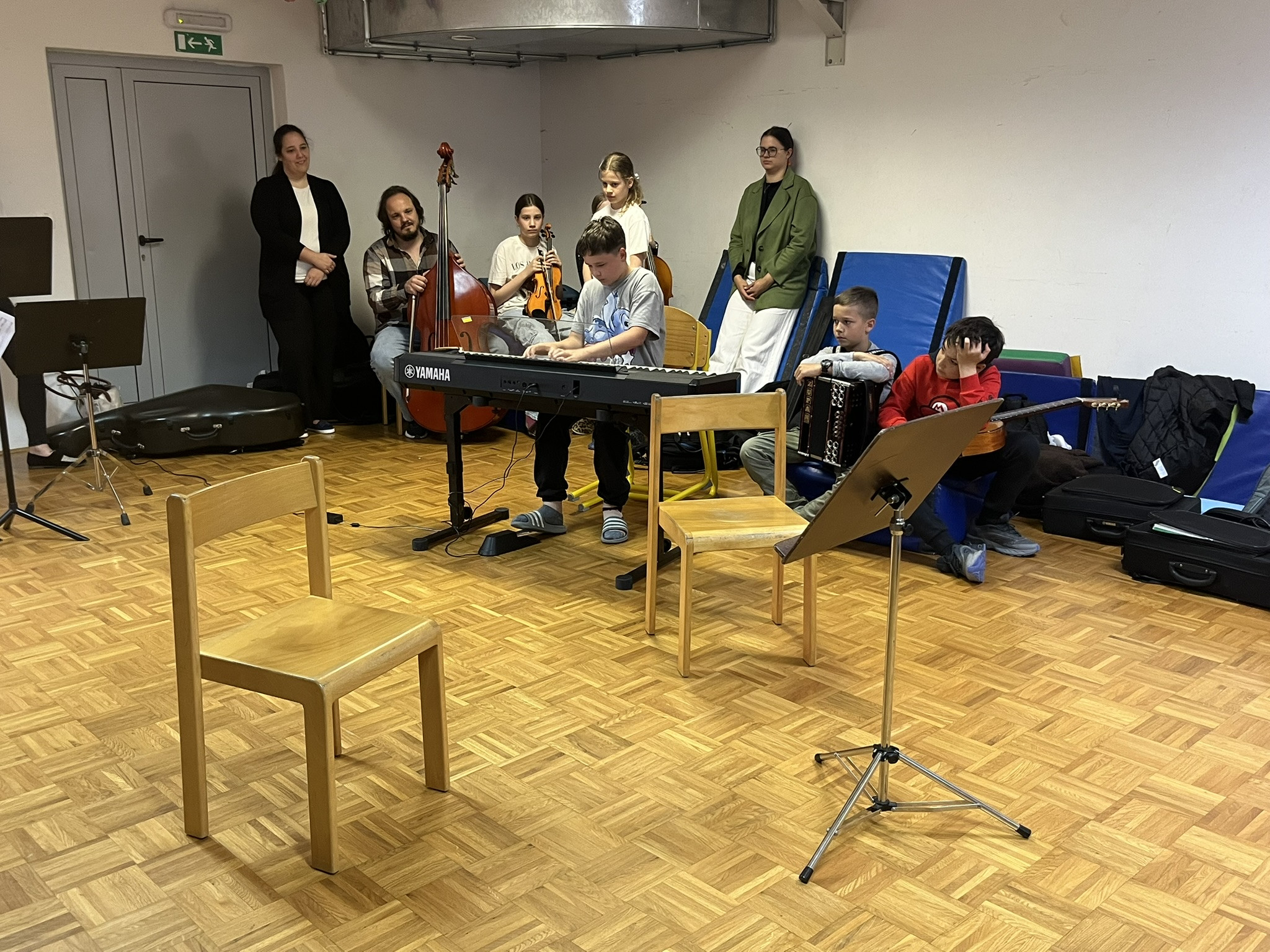 Predstavitve instrumentov na Osnovni šoli dr. Pavla Lunačka Šentrupert in Osnovni šoli Mirna