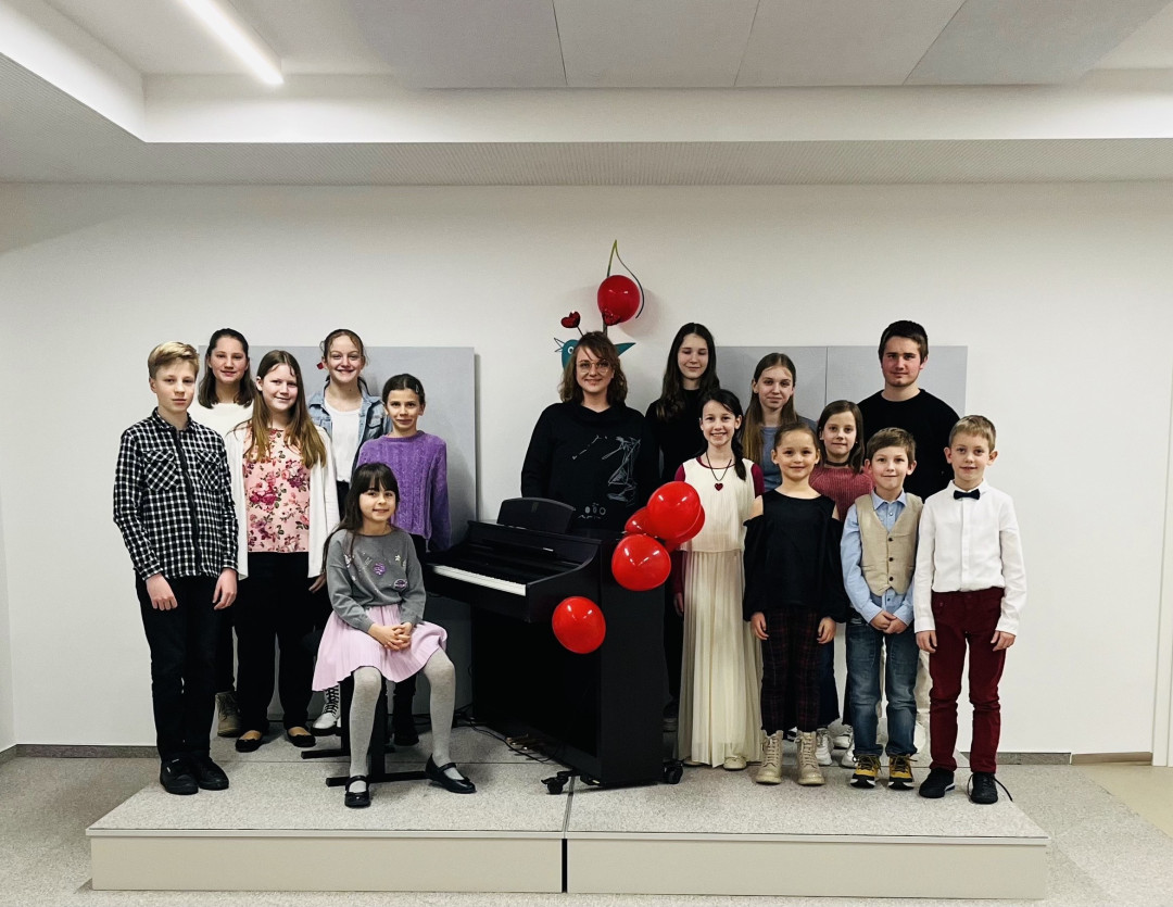 Razredni nastop učencev klavirja